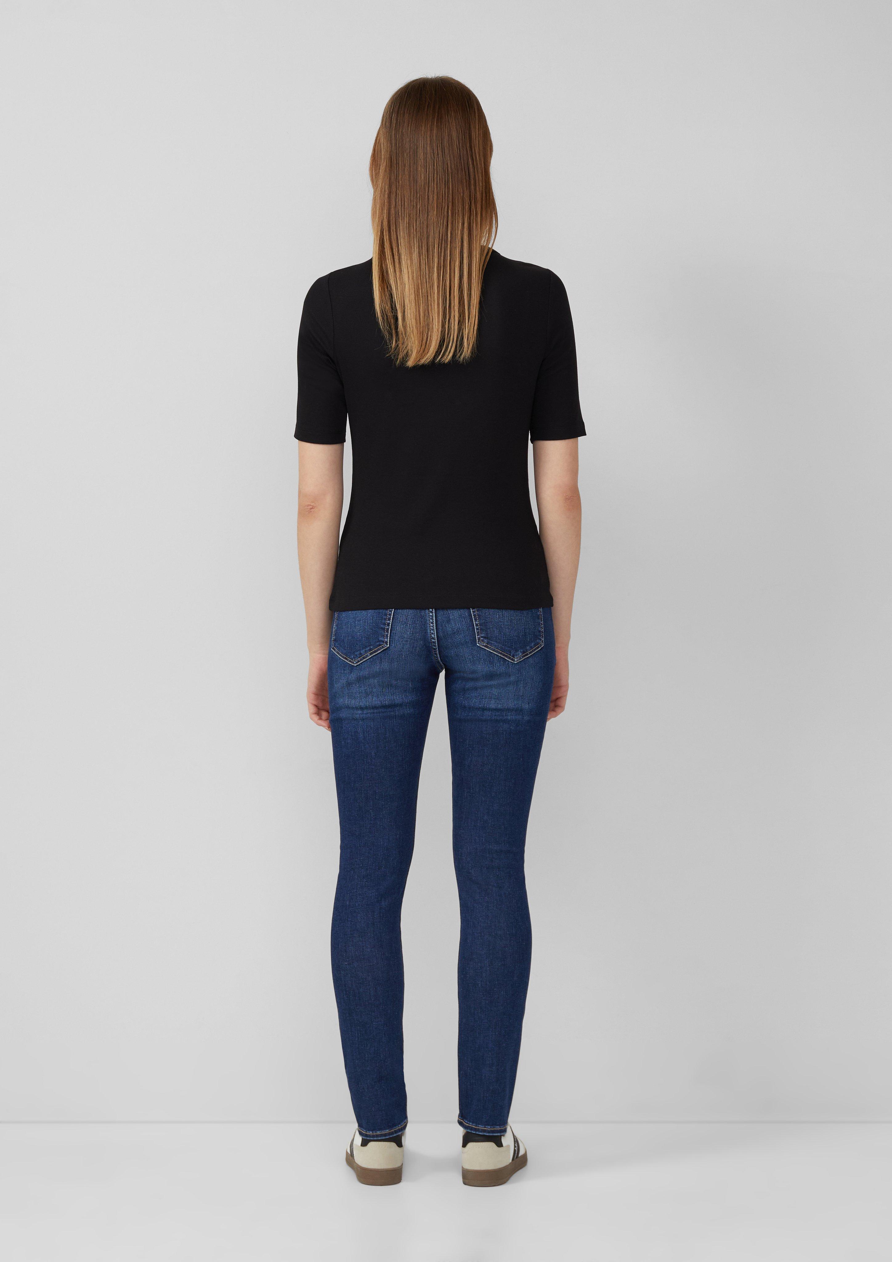 T-shirt in 9999, 6933, 0210, 5959, 3902, 5141 & 81W9