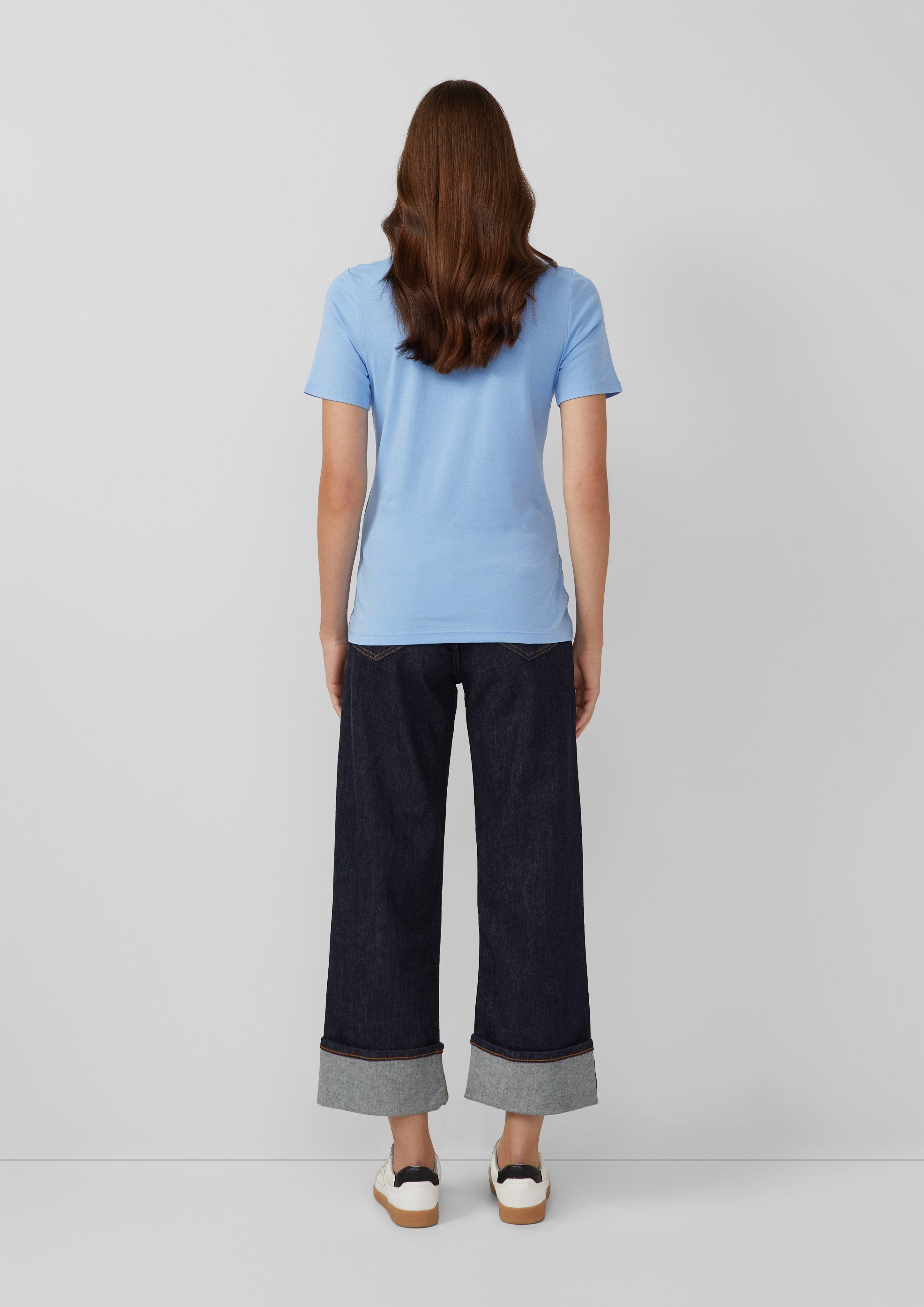 T-shirt in 5141, 5527 & 6933