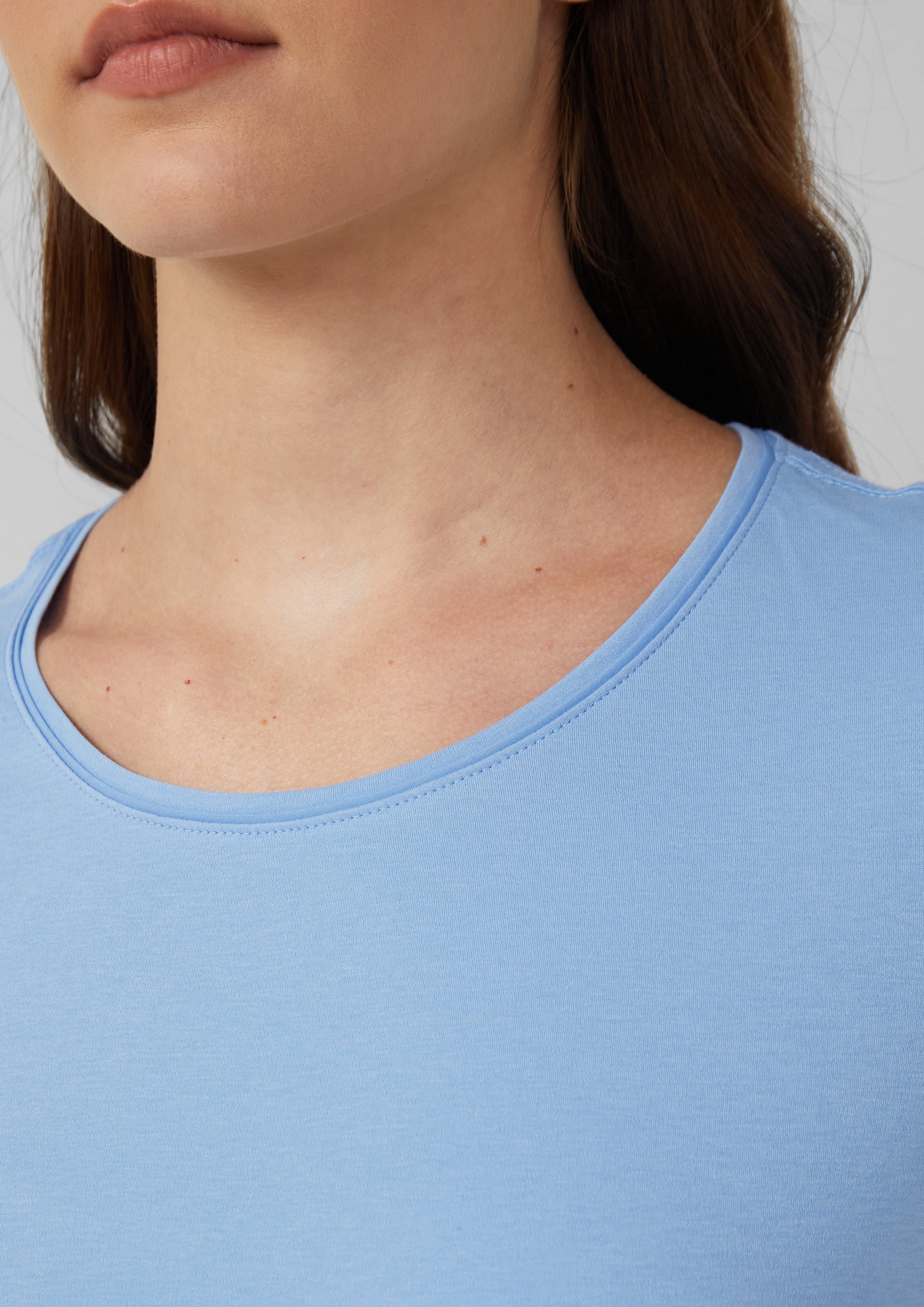 T-shirt in 5141, 5527 & 6933