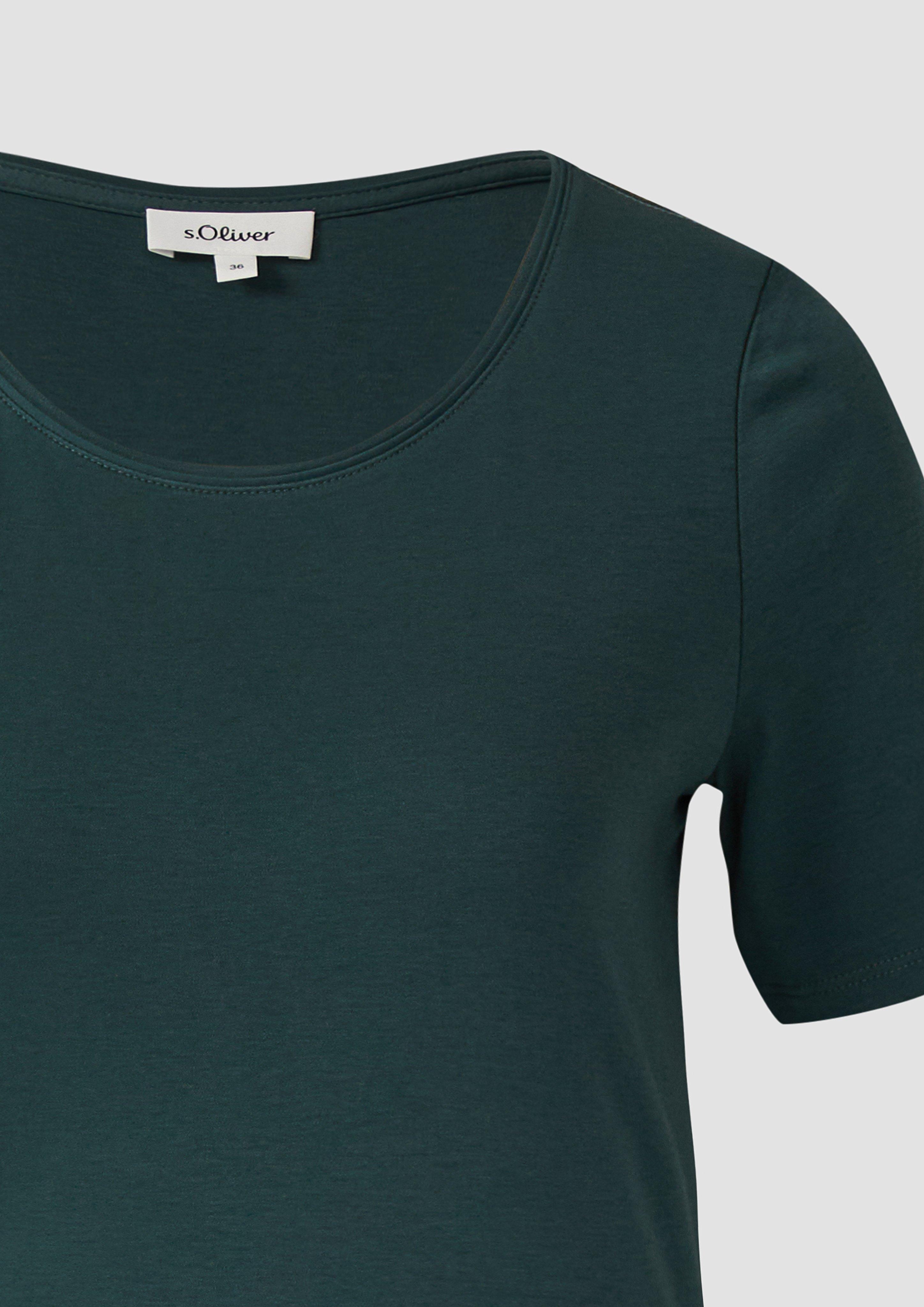 T-Shirt in 6933, 5527 & 5141