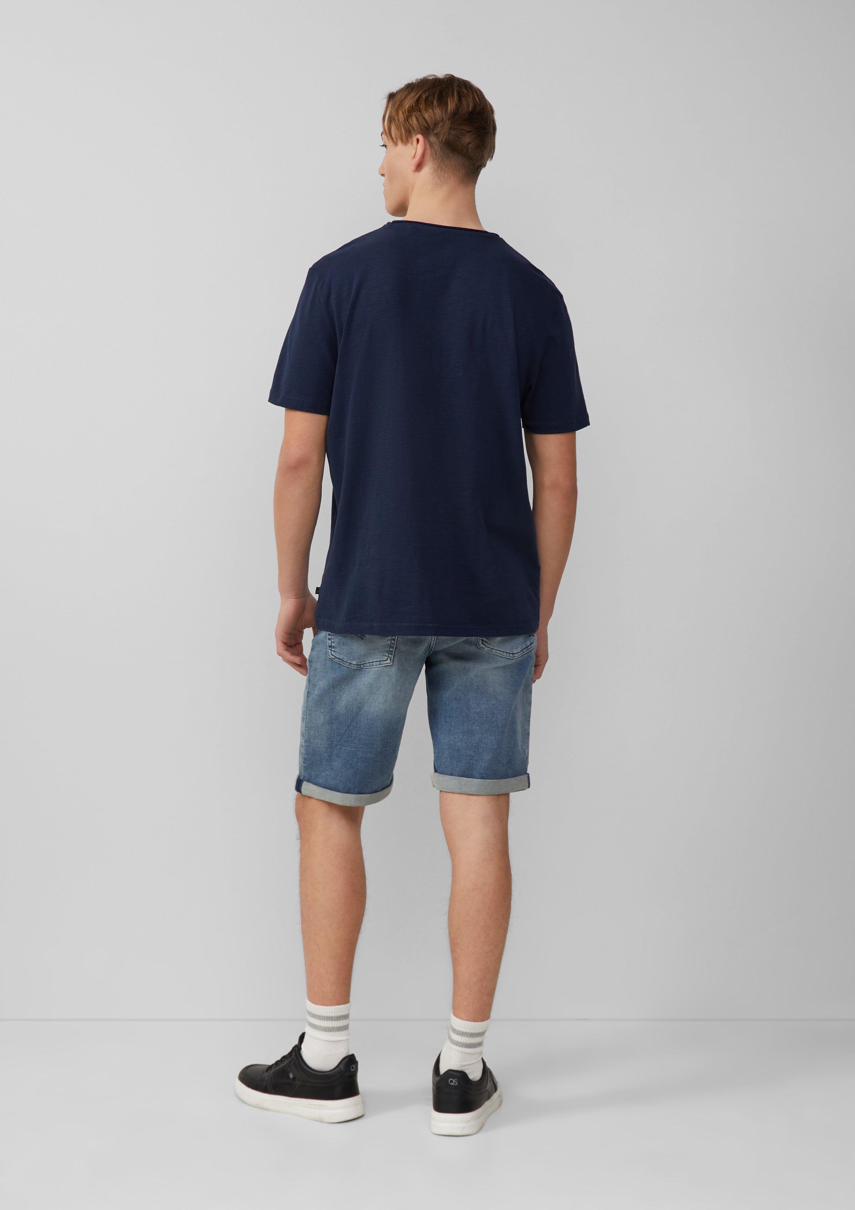 T-shirt in 5884, 5022 & 7878