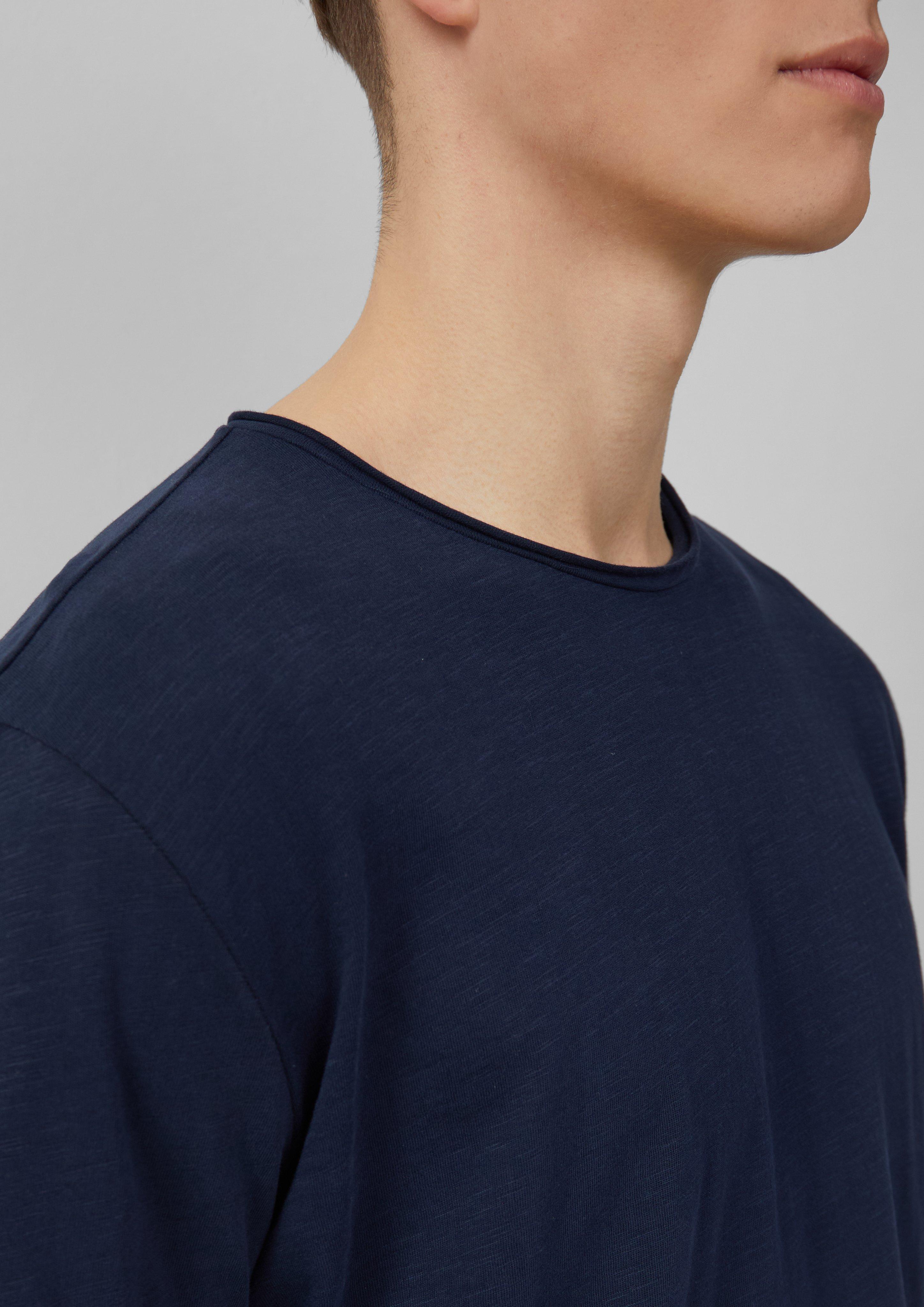 T-shirt in 5884, 5022 & 7878