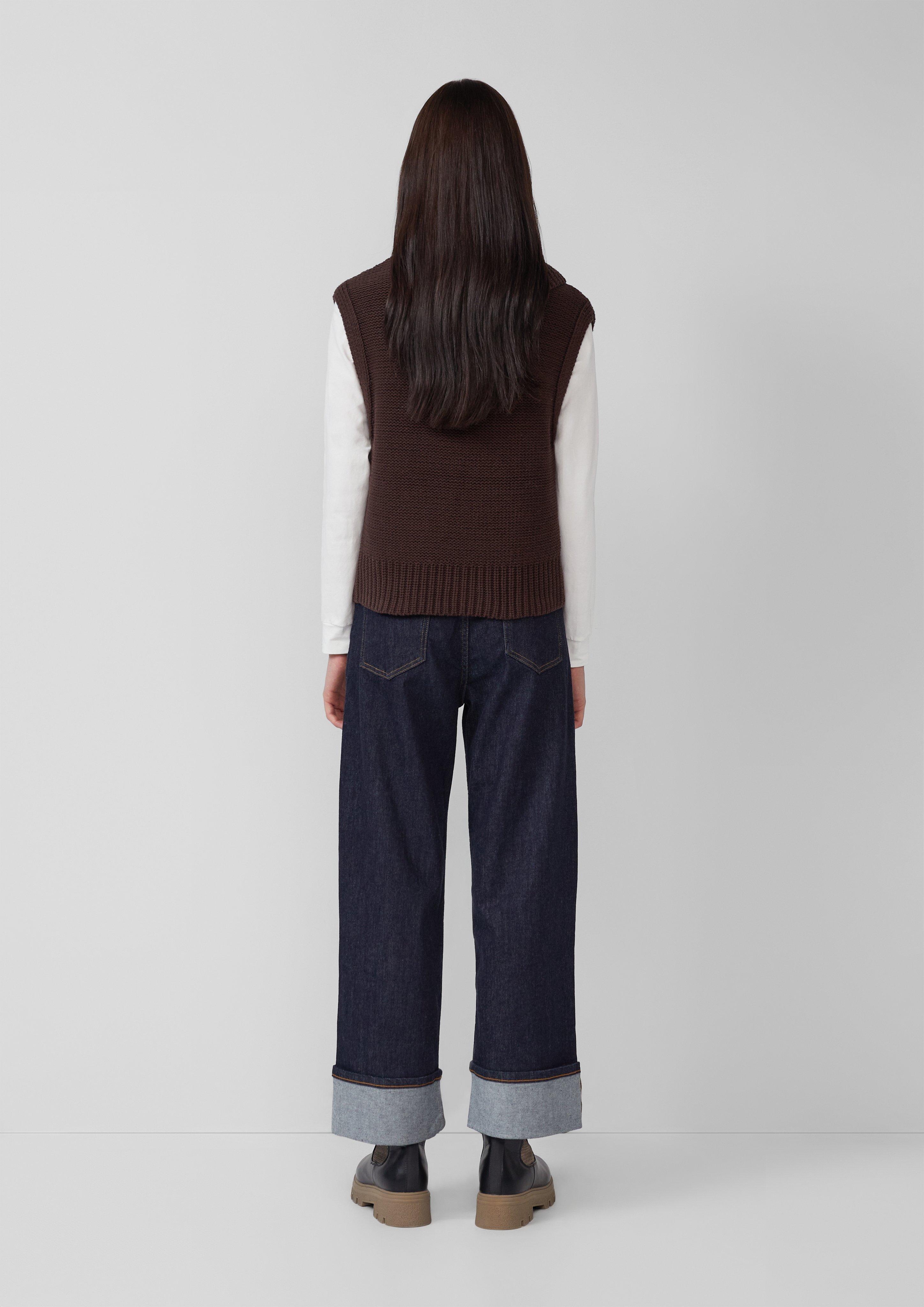 Knitted pullover in 8945