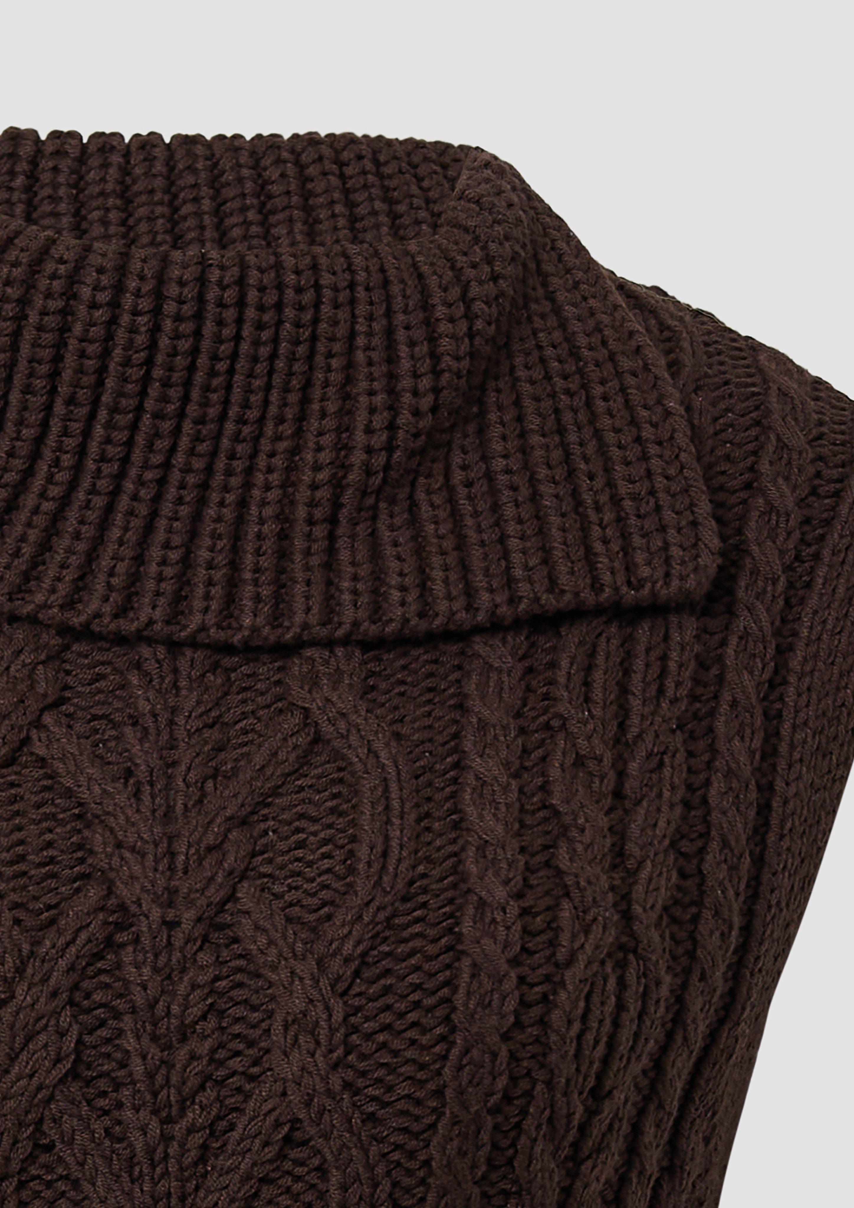 Knitted pullover in 8945