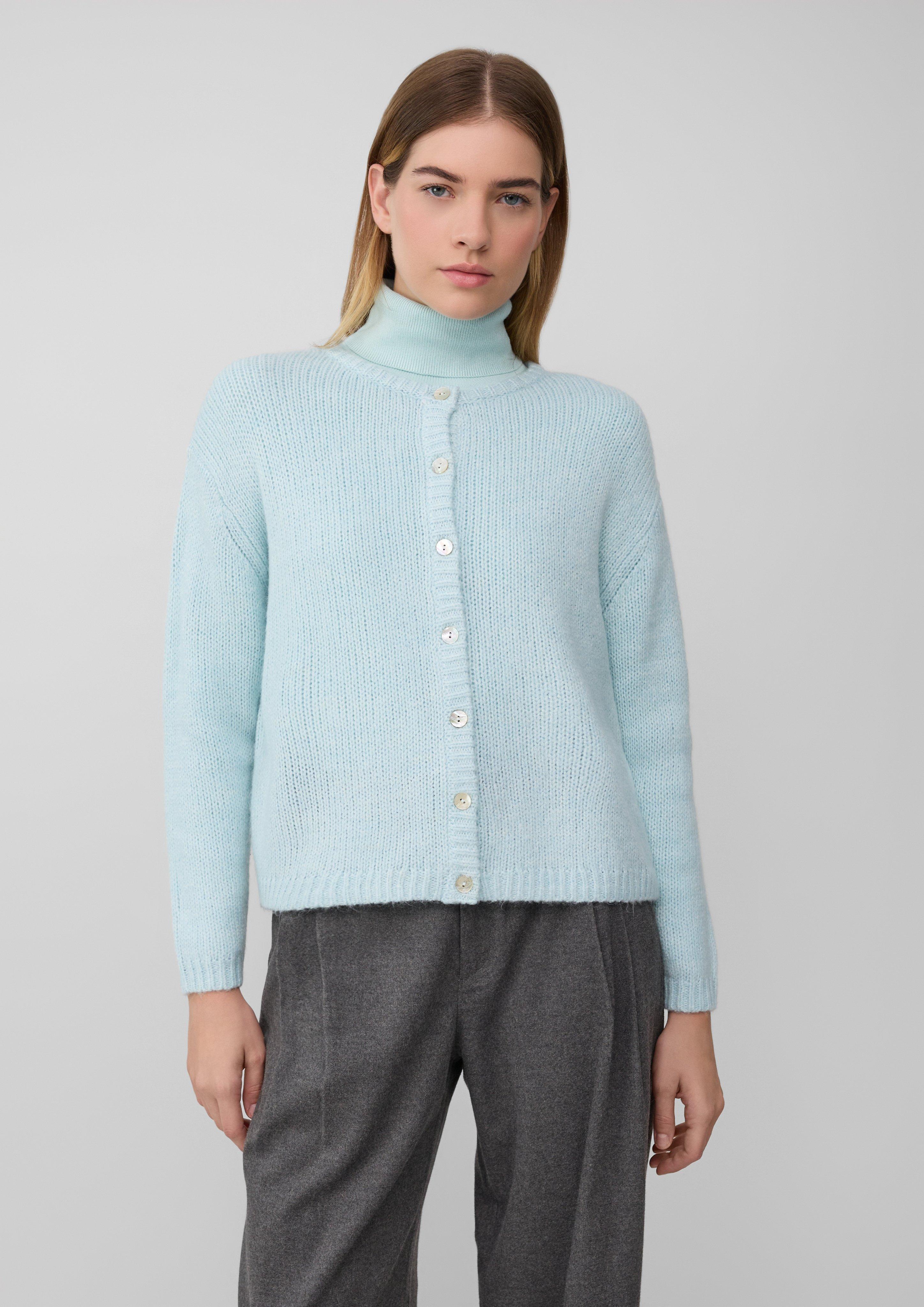 Cardigan in 6439, 8945 &amp; 3902