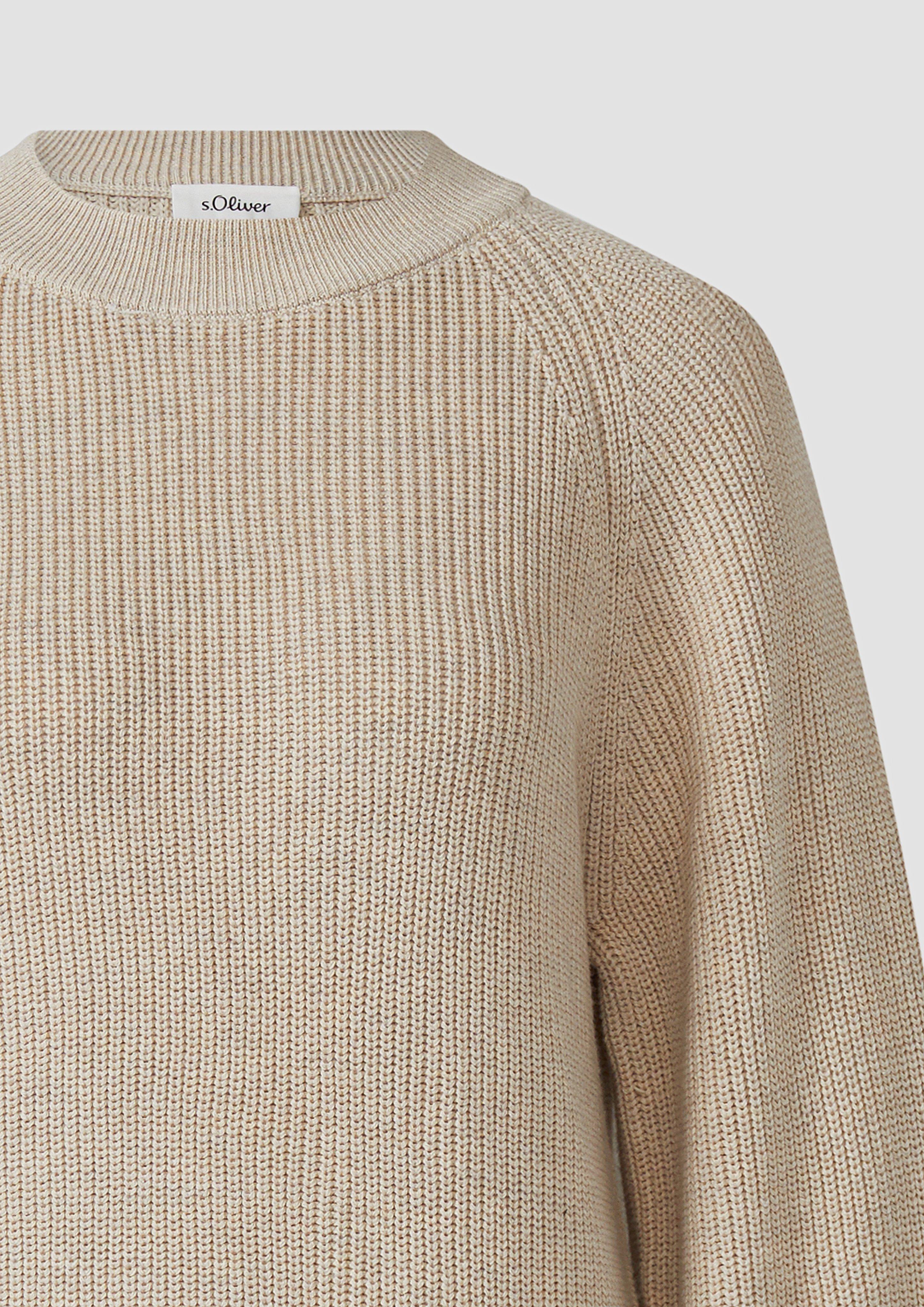 Robe in 81W9, 8945 & 3902