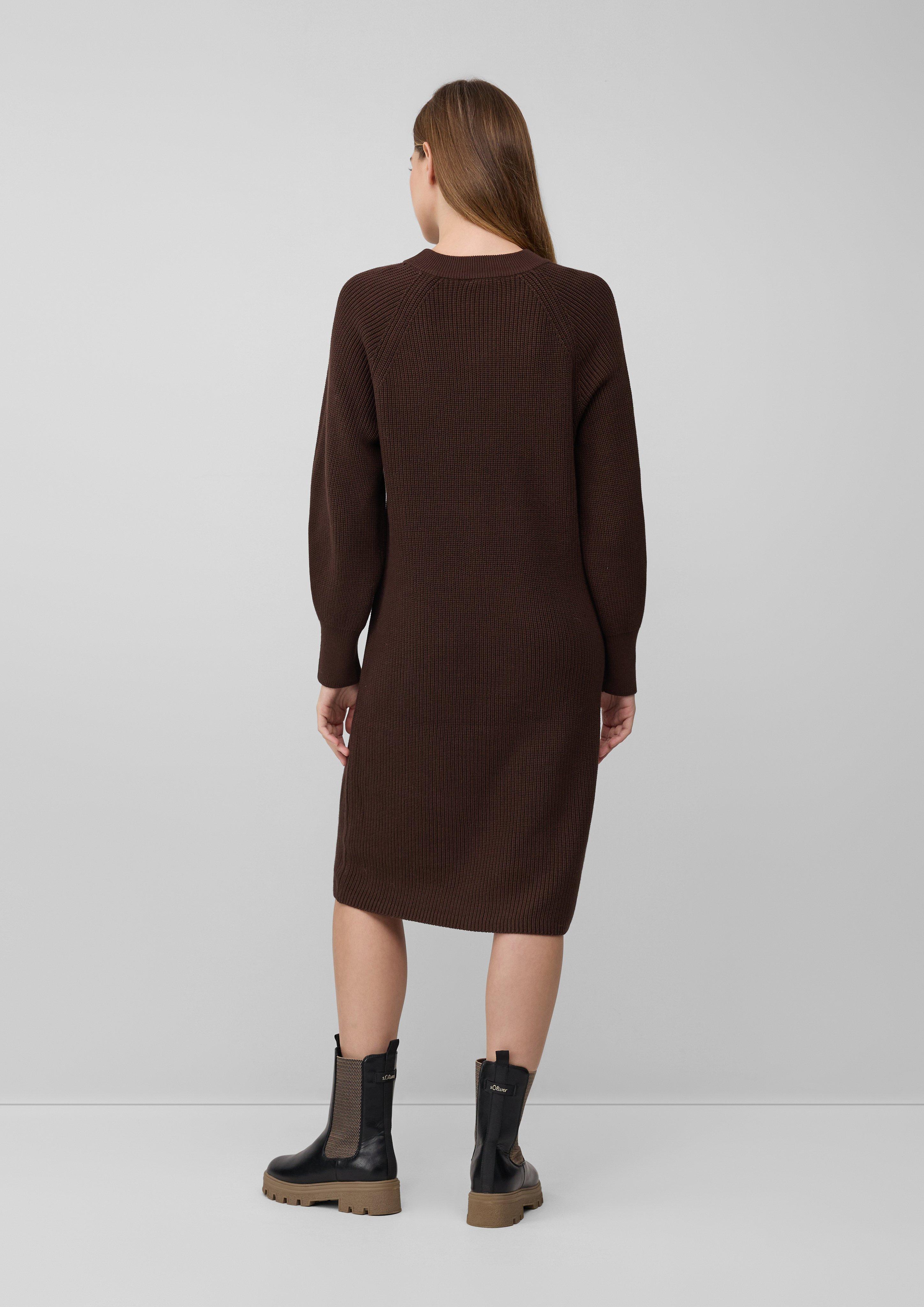 Robe in 8945, 3902 & 81W9