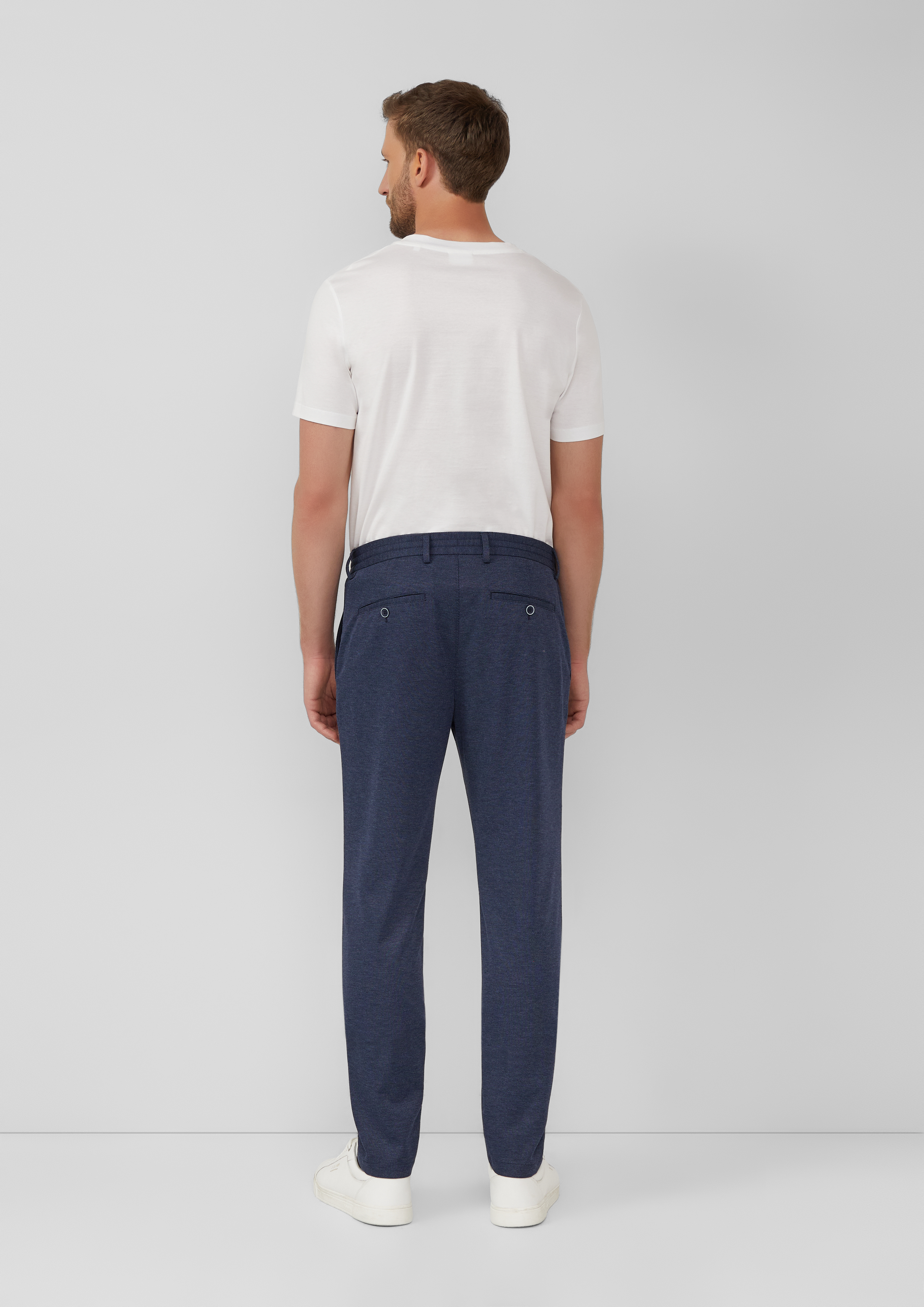 Elegantne hlače in 58M2