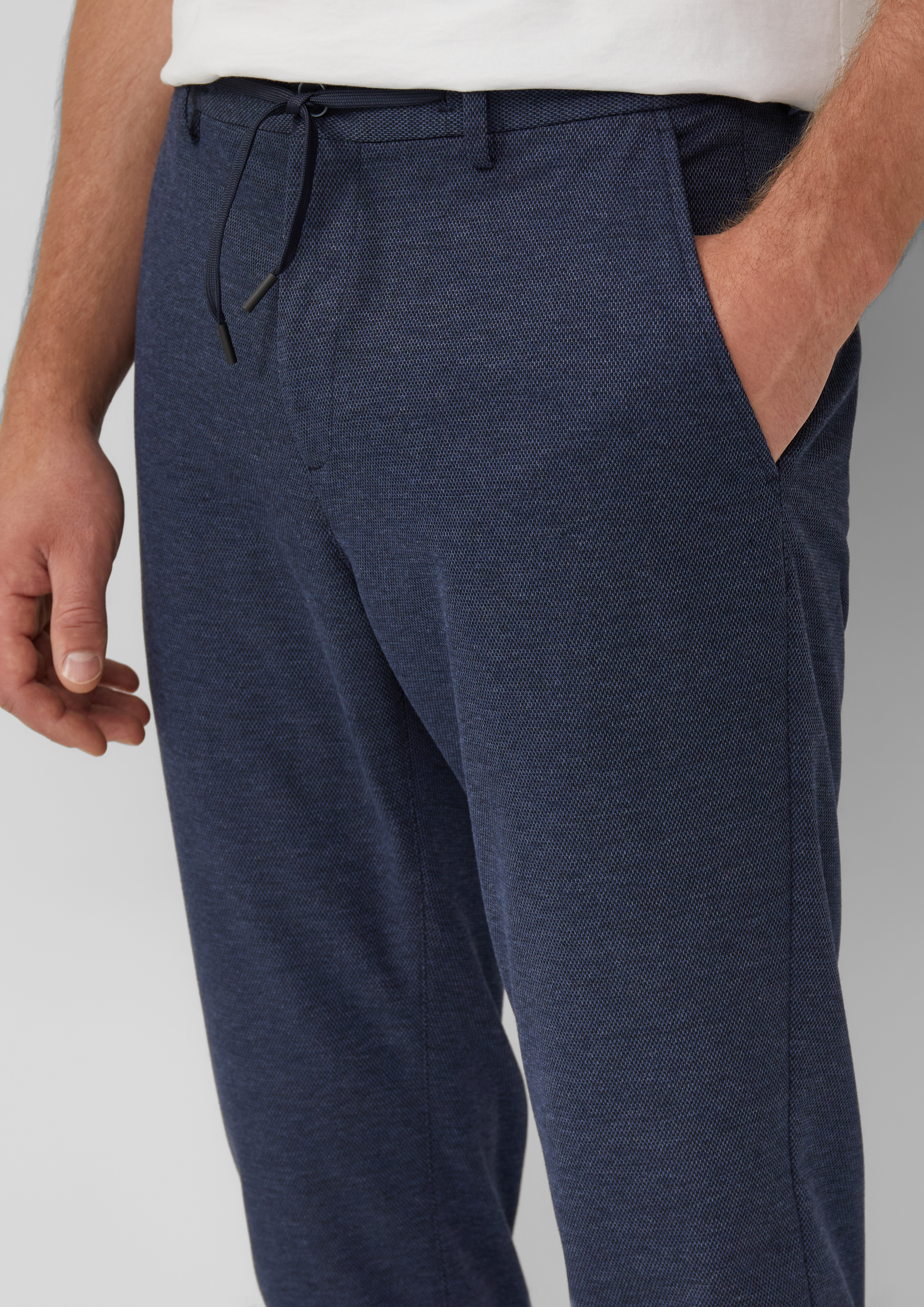 Elegantne hlače in 58M2