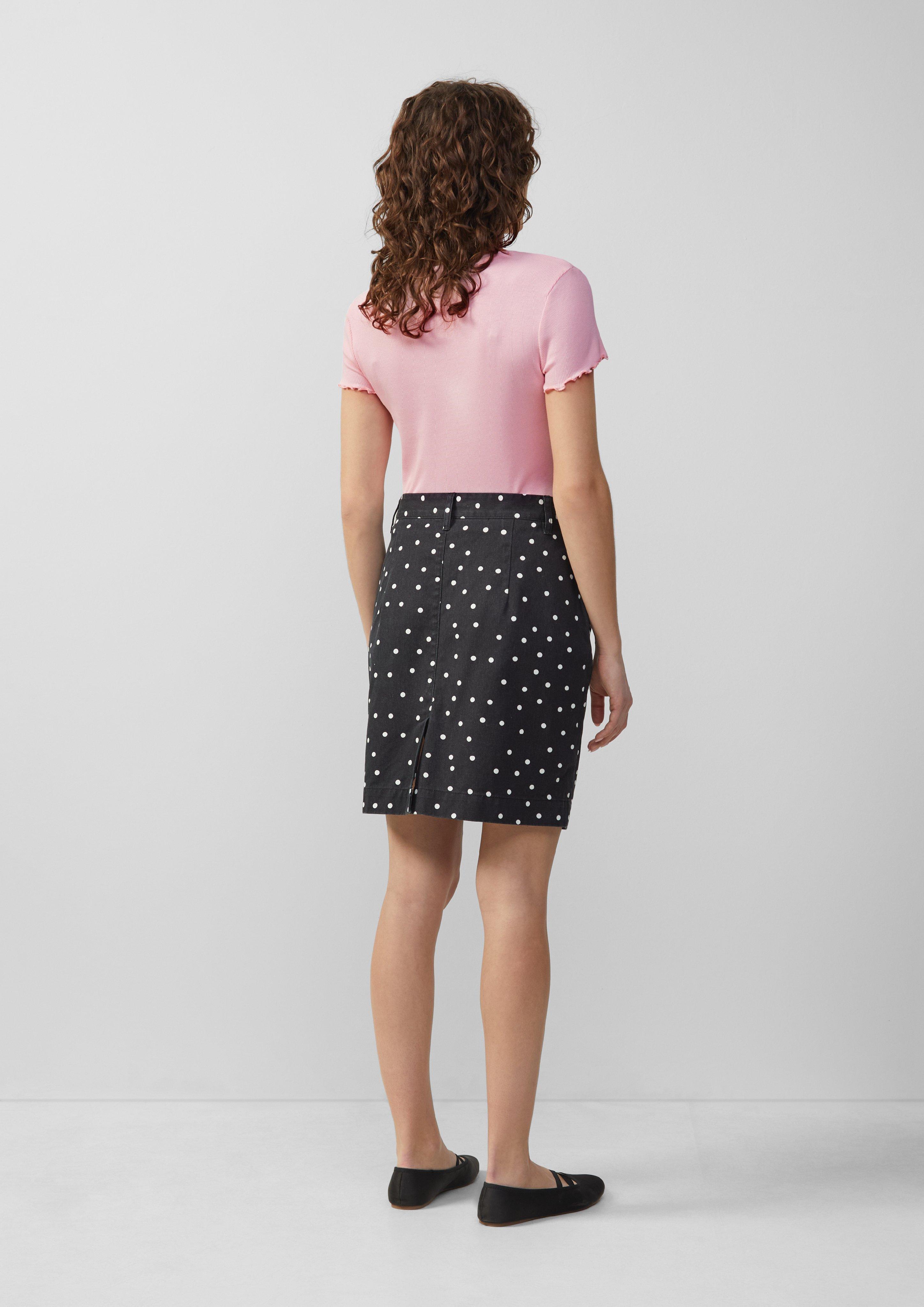 T-shirt in 4121, 9999, 7217, 0100 & 3103