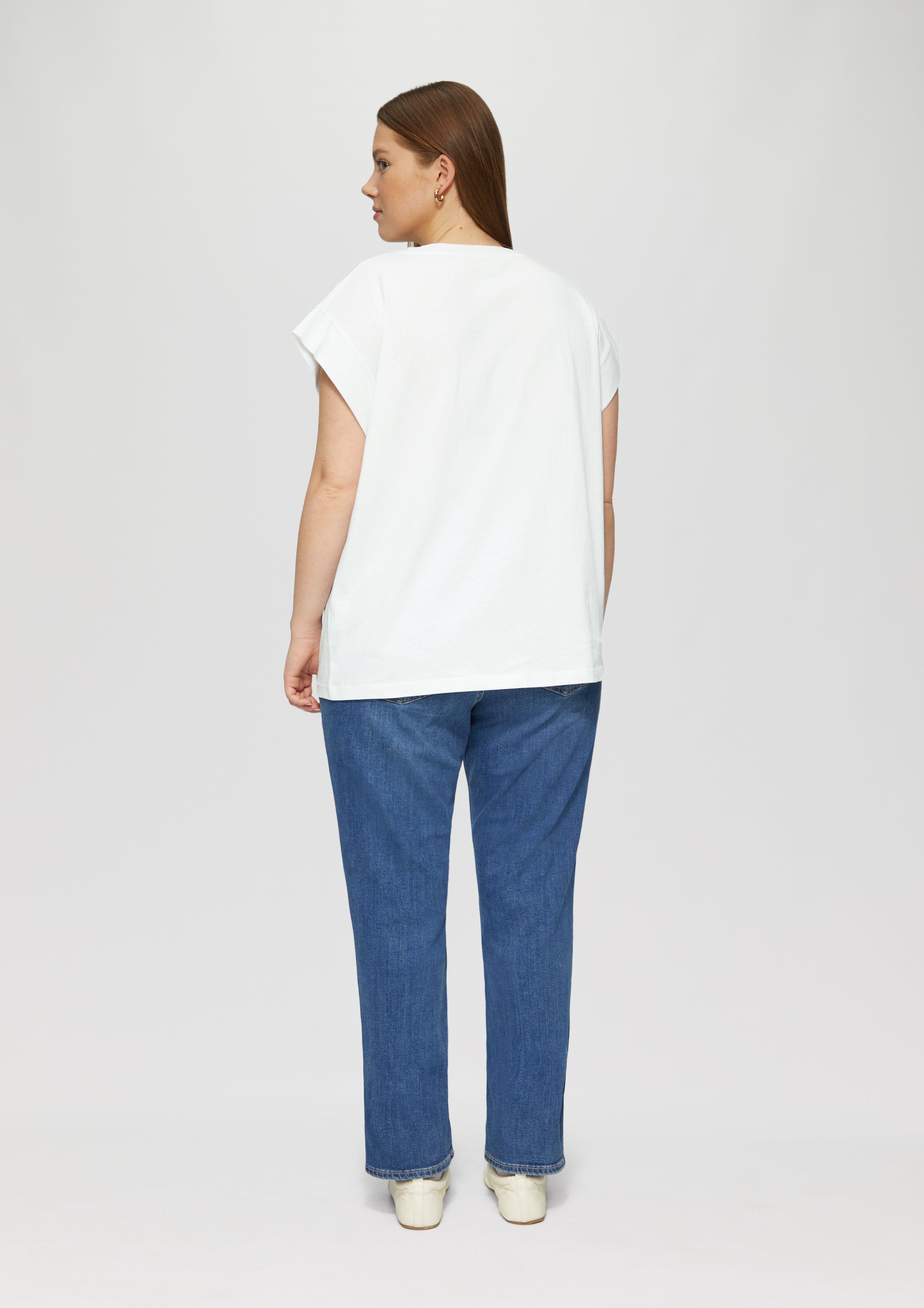 T-Shirt in 0100, 4121 & 9999