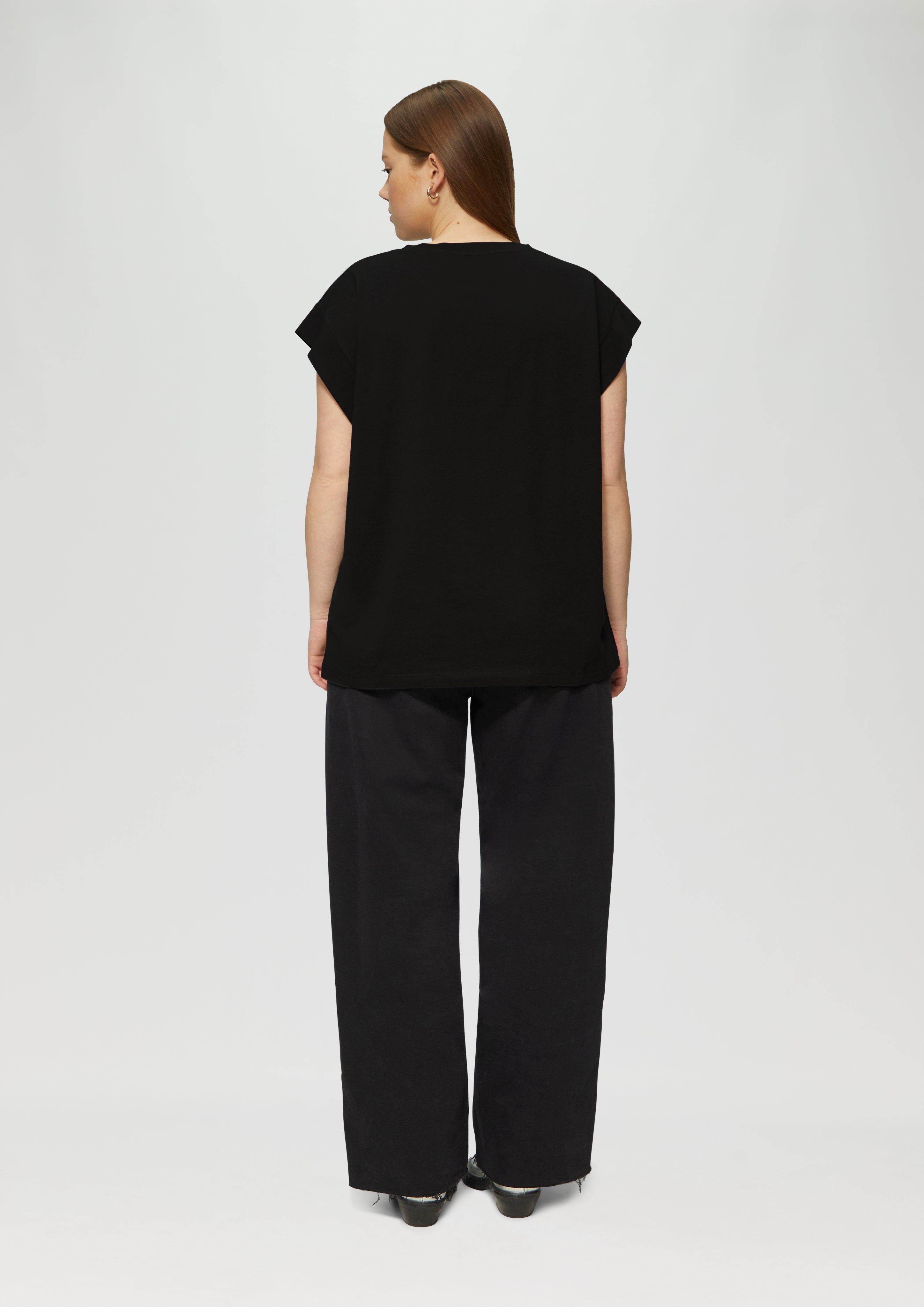 T-Shirt in 9999, 4121 & 0100