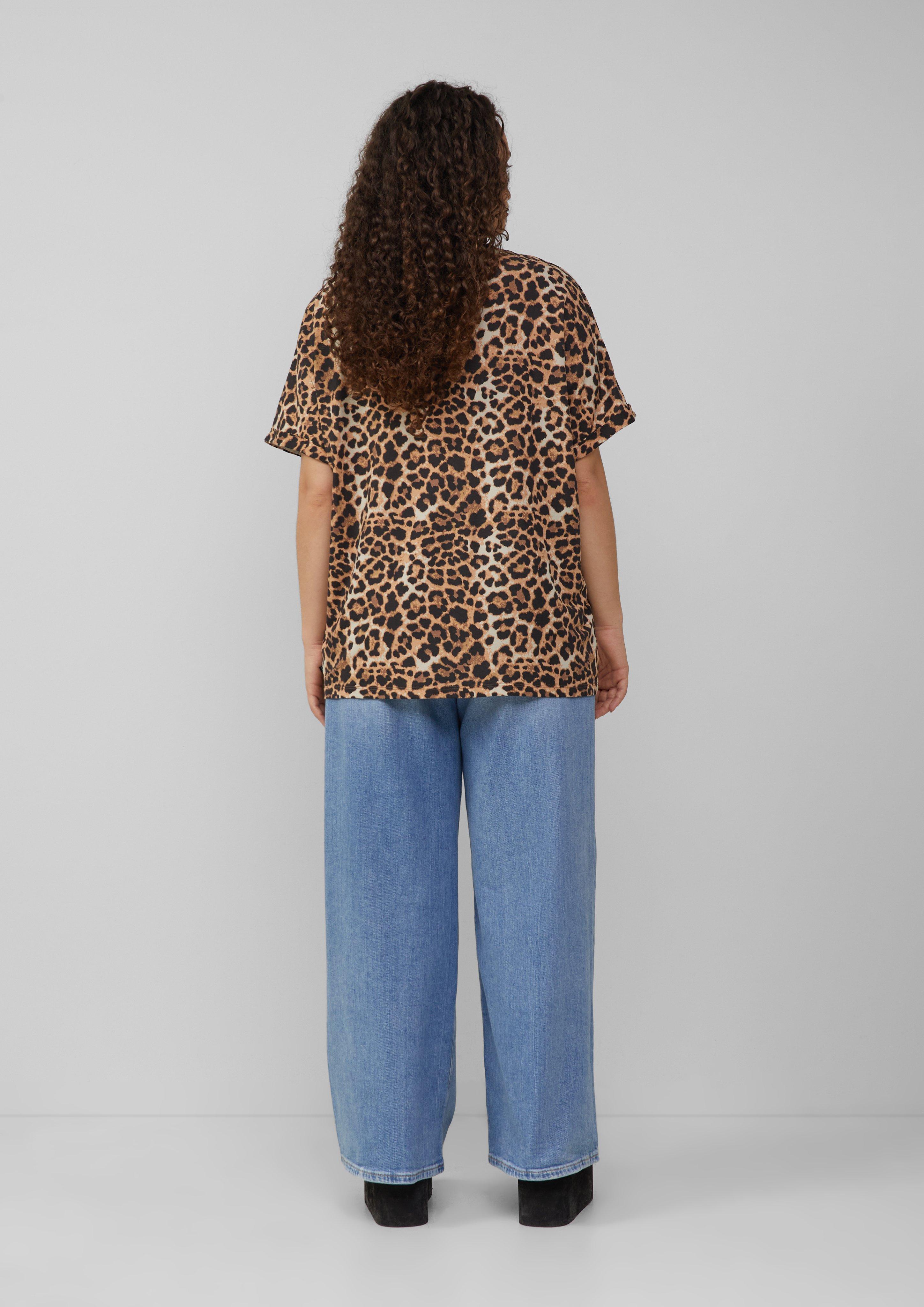 T-Shirt in 99A9, 72G2, 02A5 & 99G2