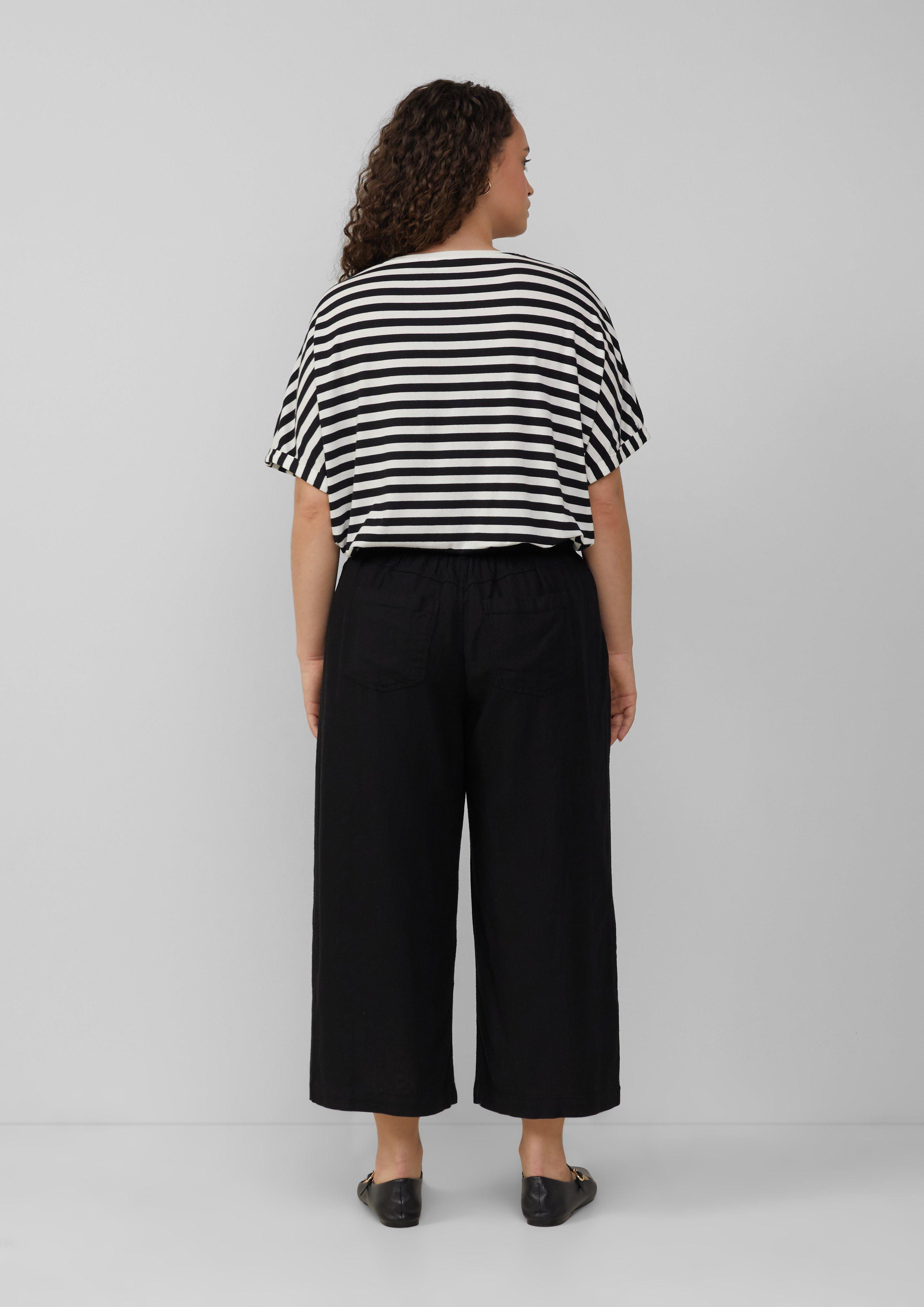 T-shirt in 99G2, 99A9, 72G2 & 02A5