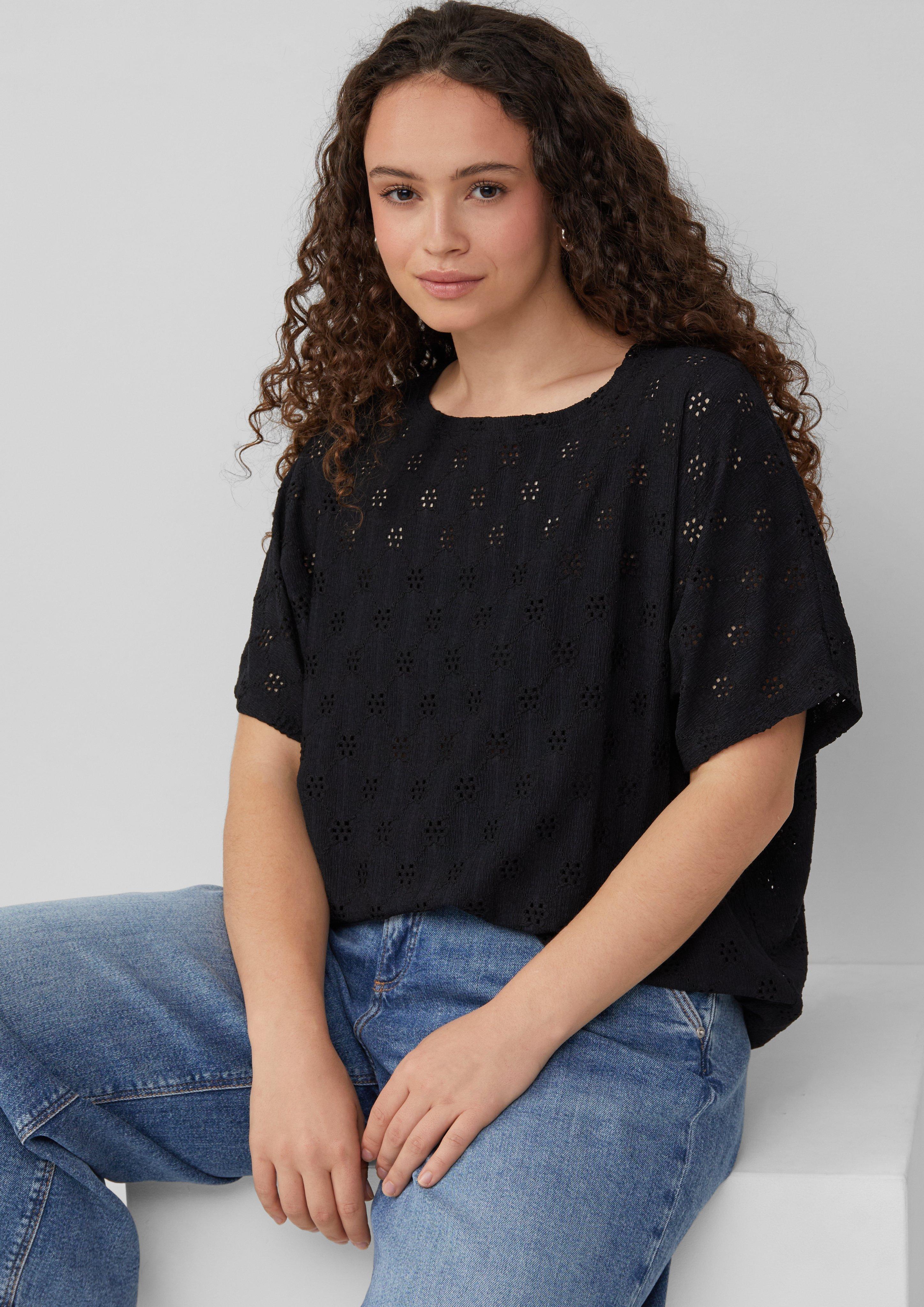 T-shirt in 9999 & 0100