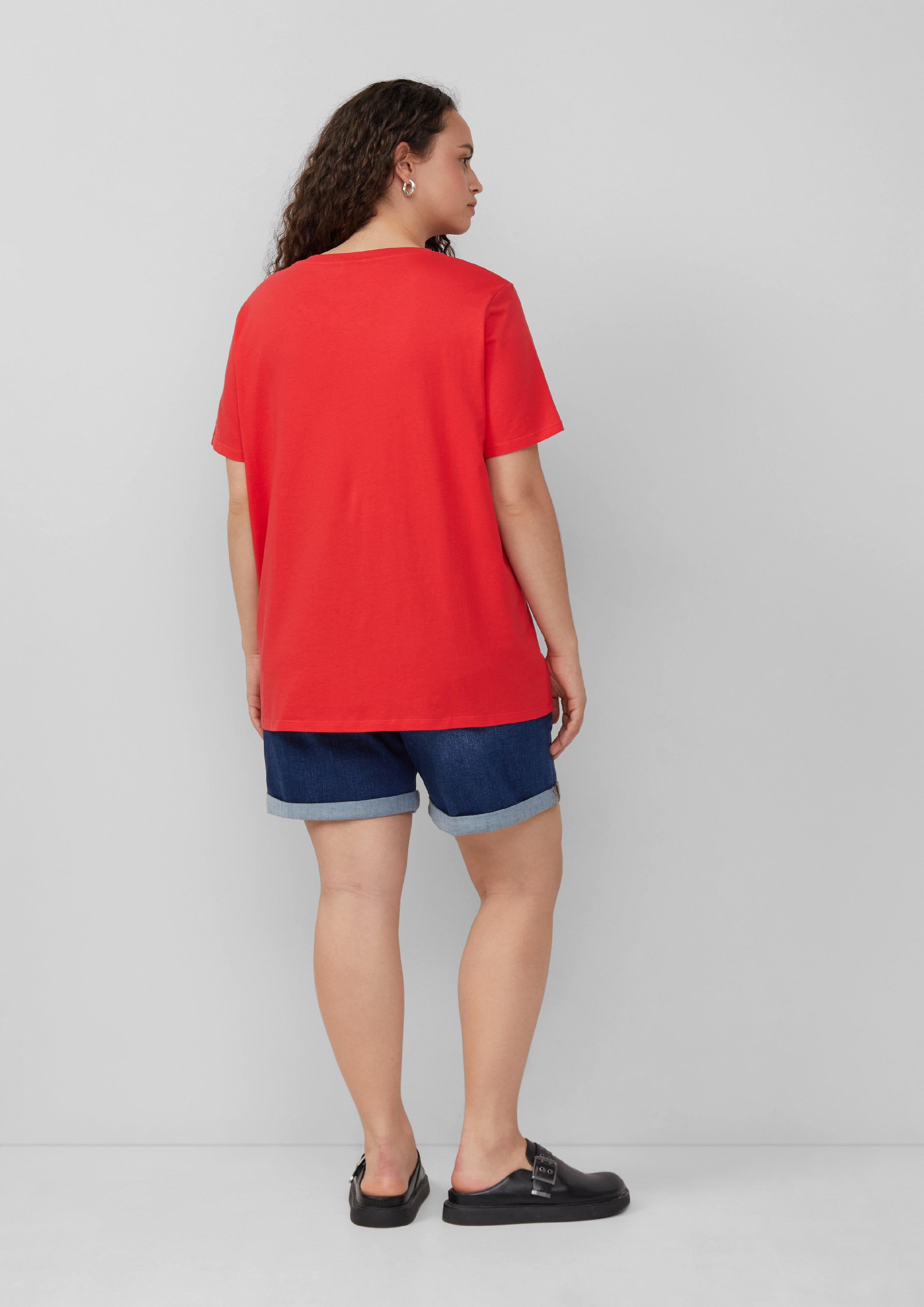 T-Shirt in 31D0, 50D0 & 01D0