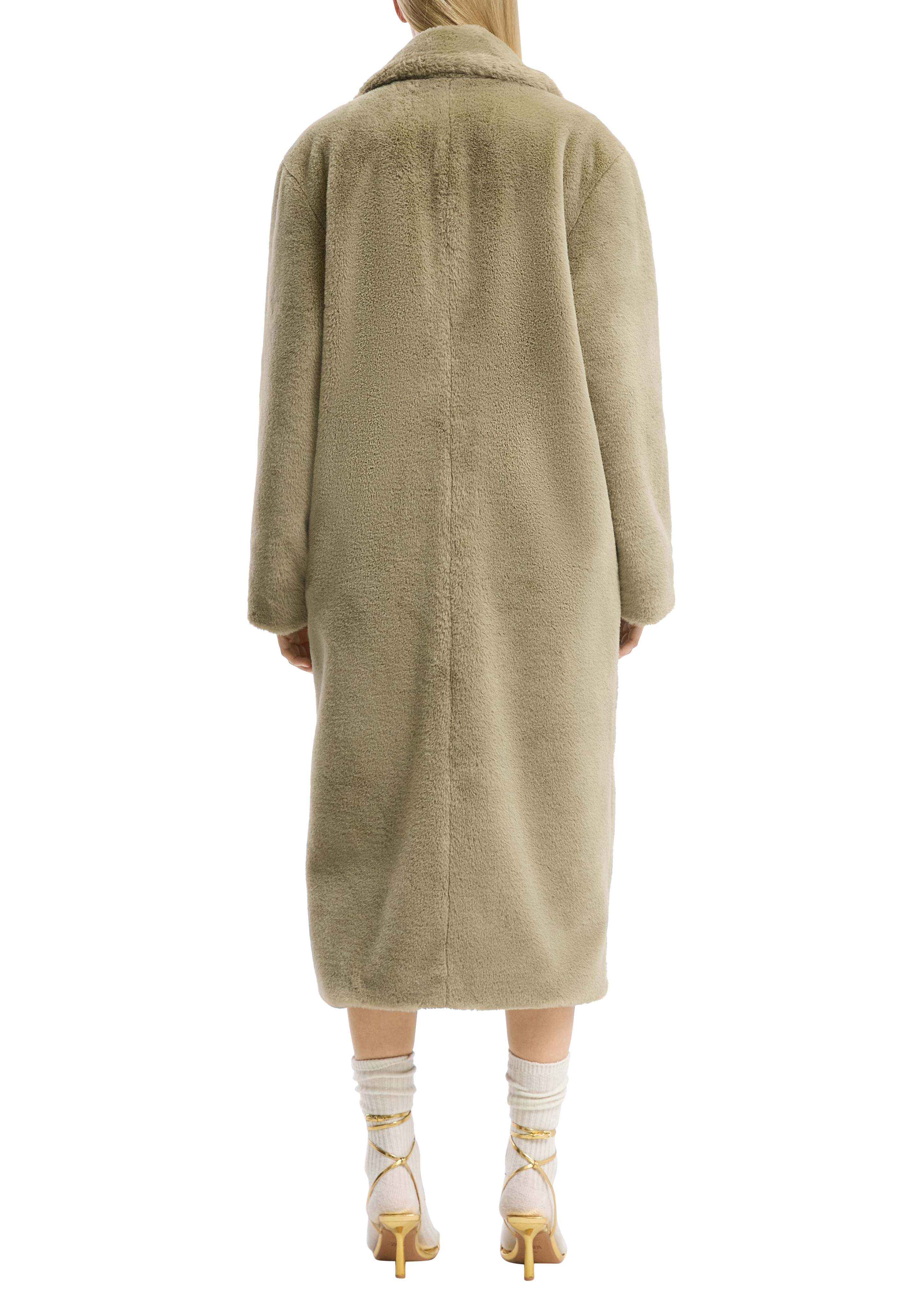 Thumbnail - Outdoor-Mantel