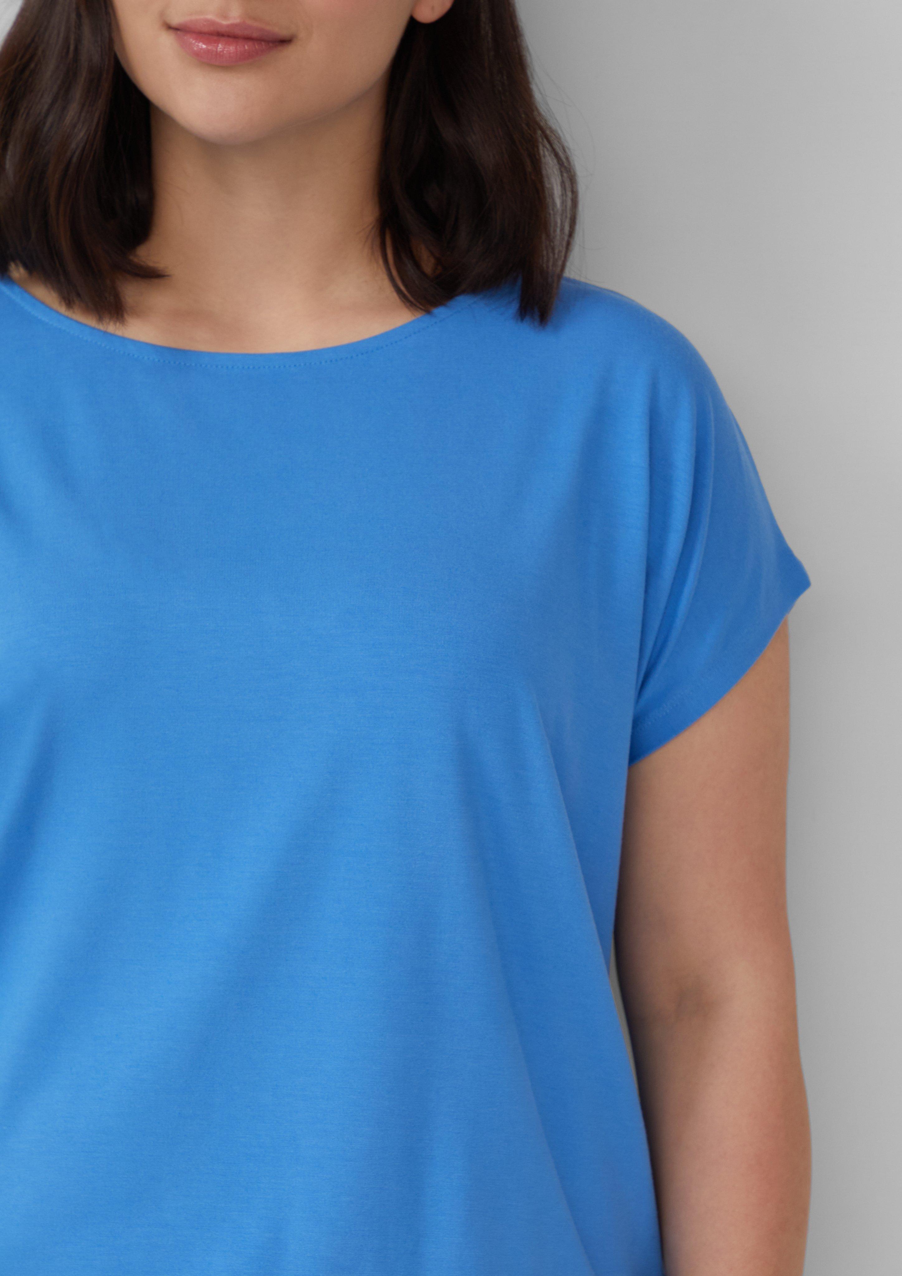 T-shirt in 5513, 3090, 7369 & 9999