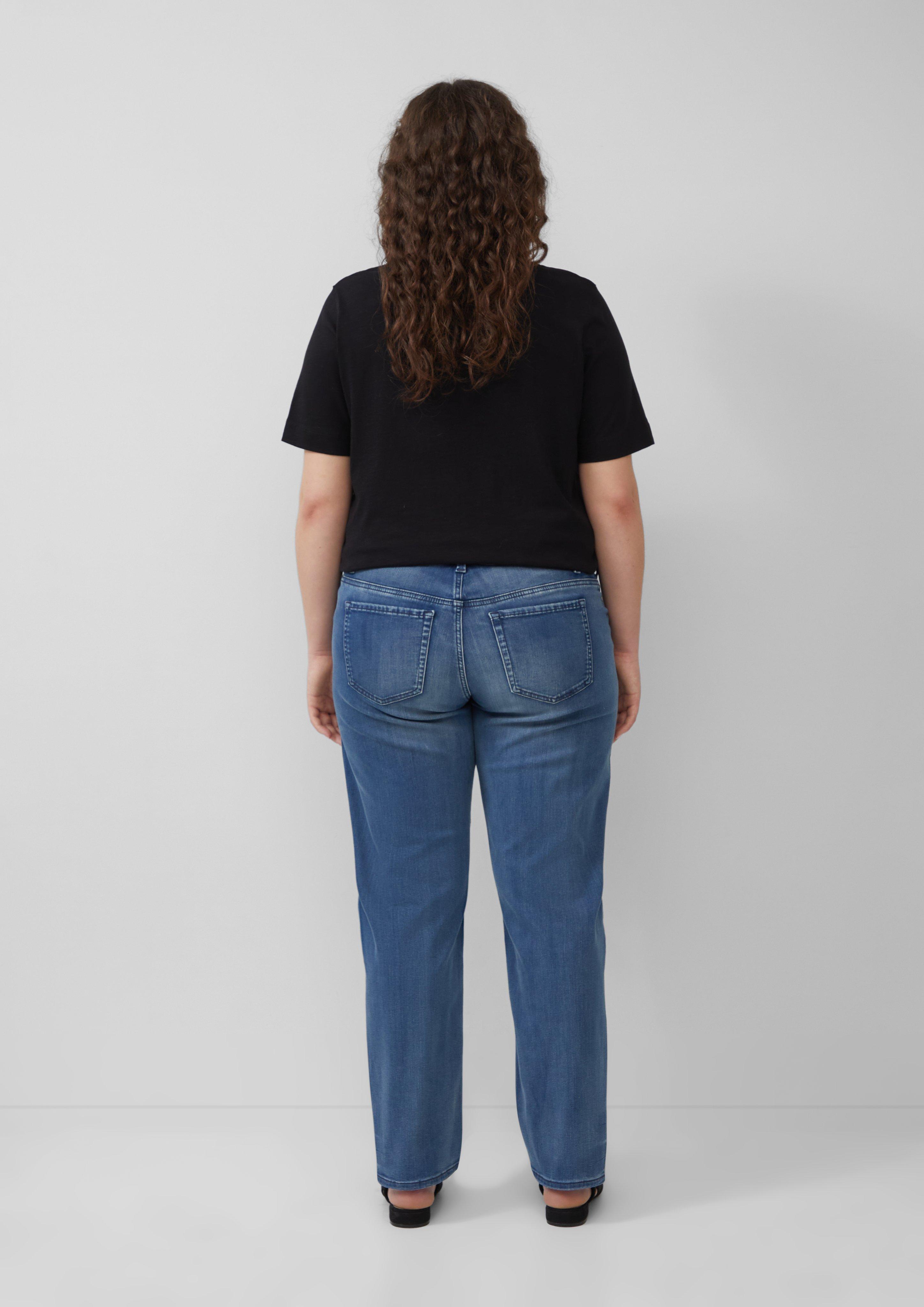 T-shirt in 9999, 4101, 3090 & 5083