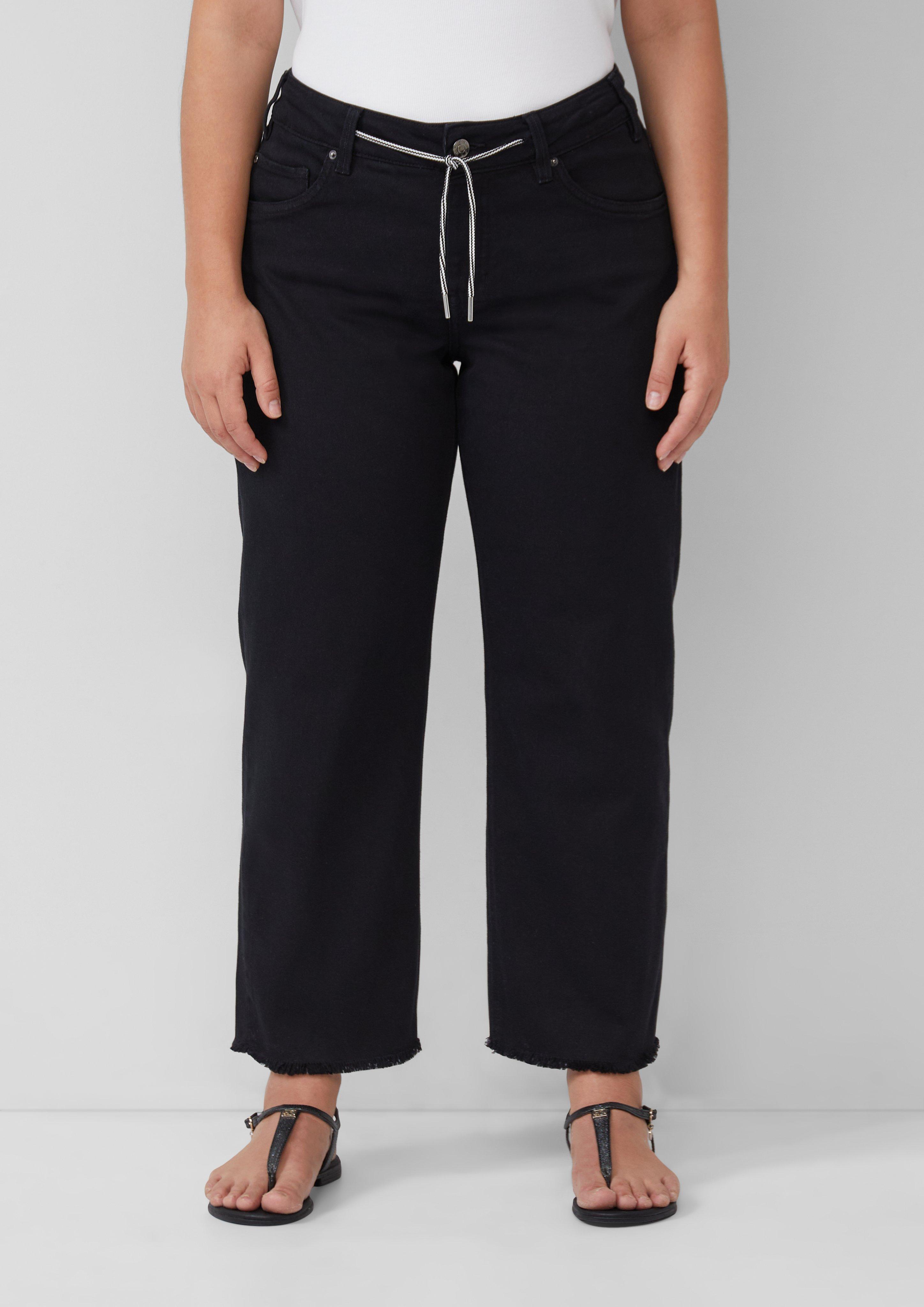 Jeans in 99Z8 & 50Z8