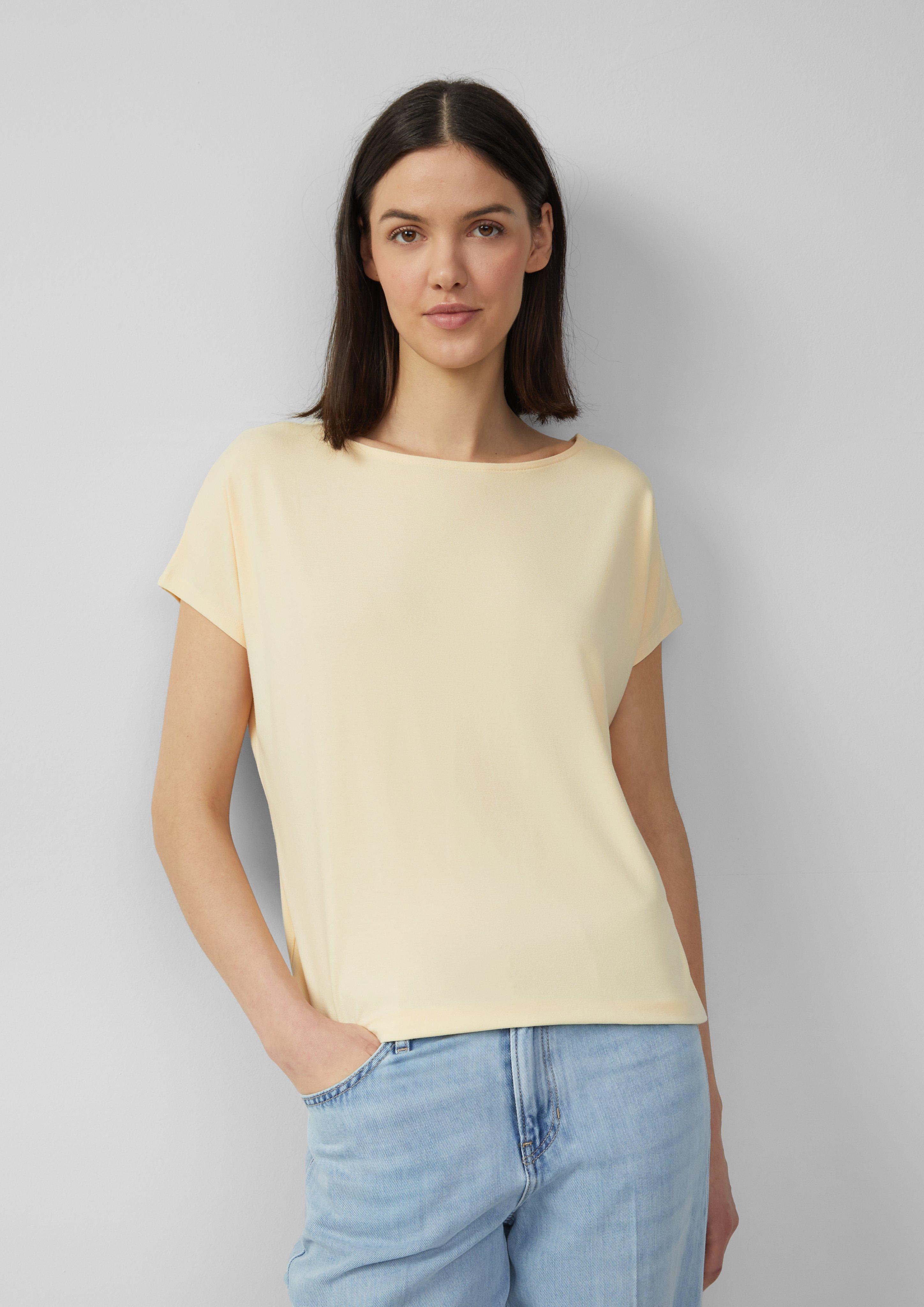 T-Shirt in 1122, 8363 & 5083