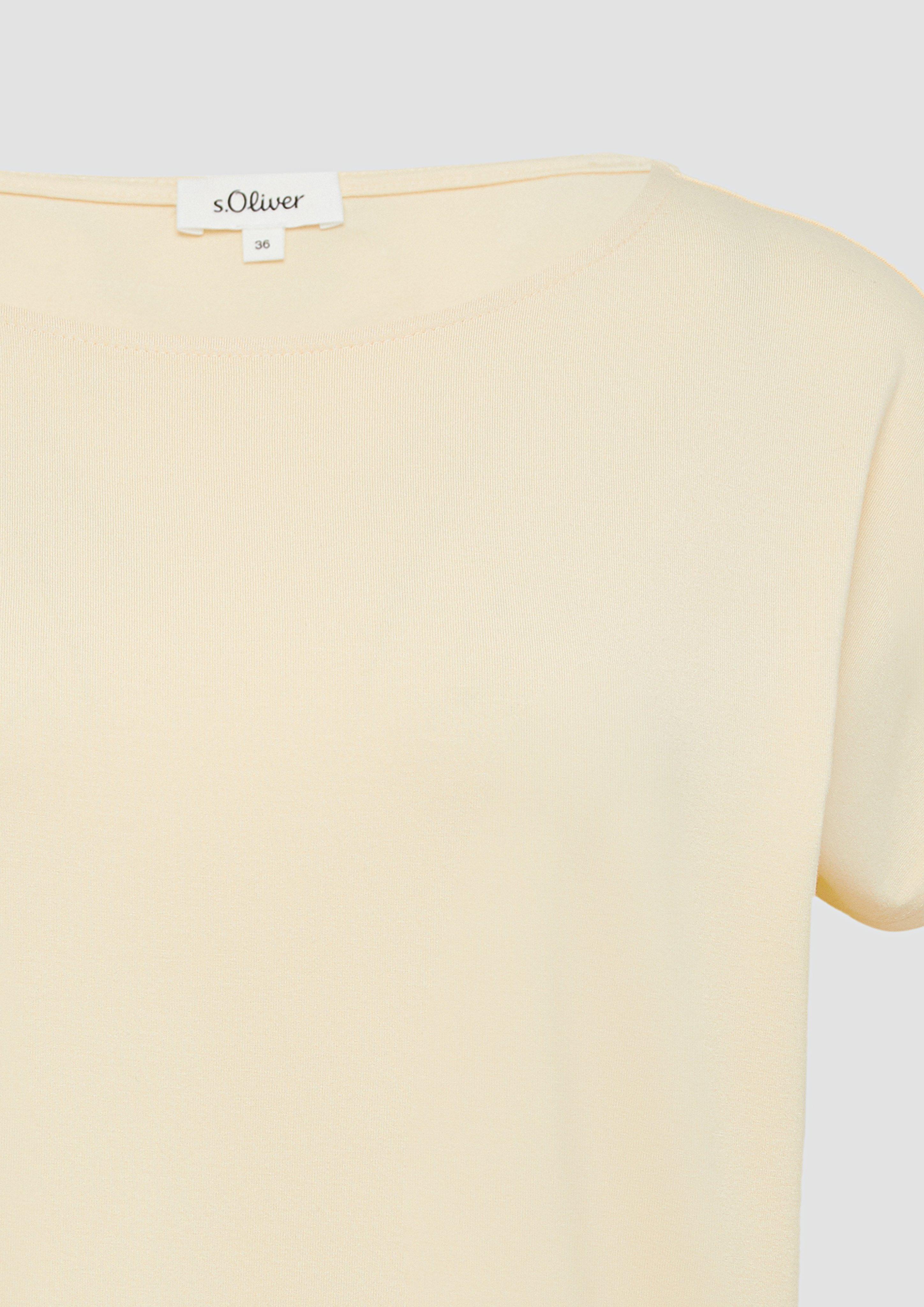 T-Shirt in 1122, 8363 & 5083