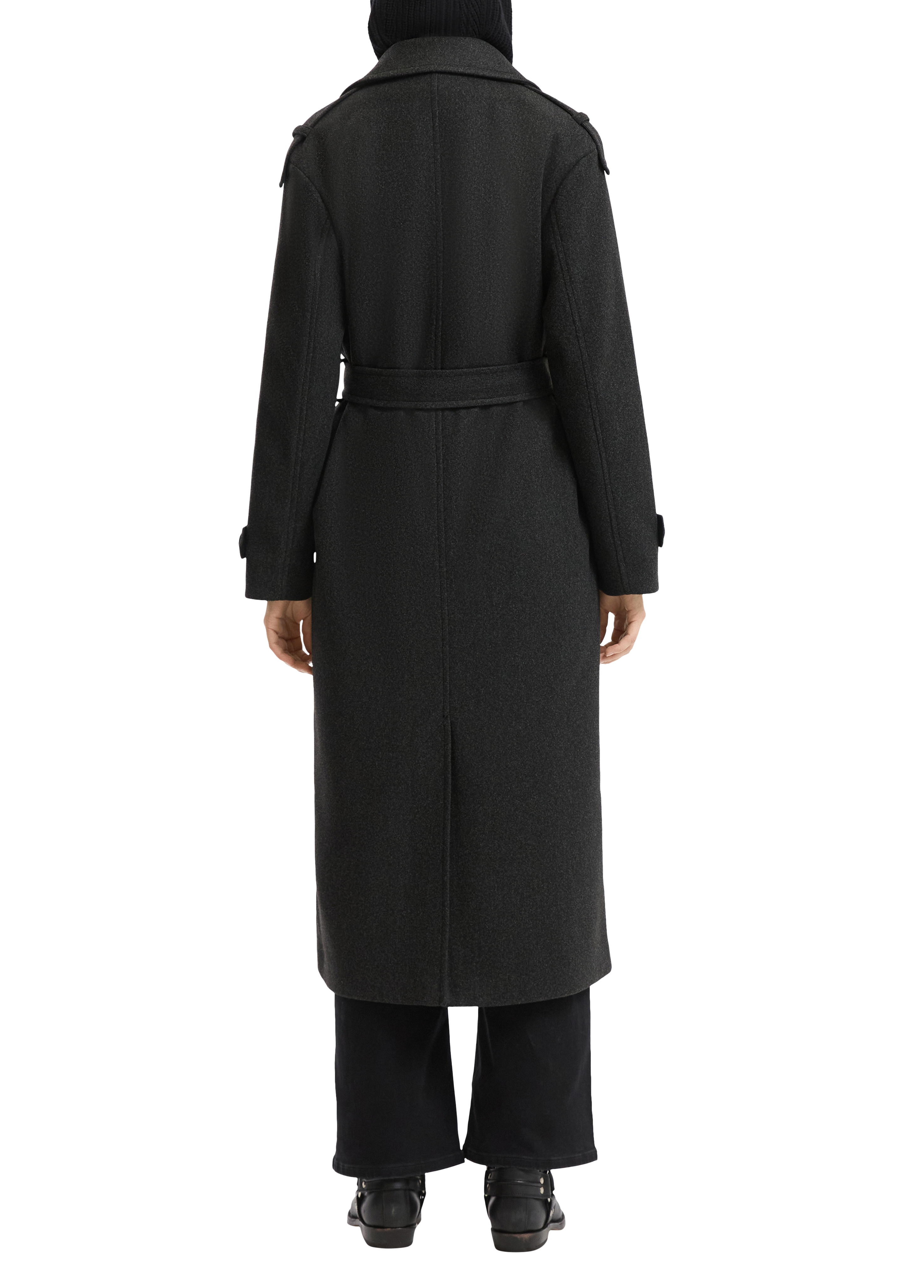 Thumbnail - Outdoor-Mantel