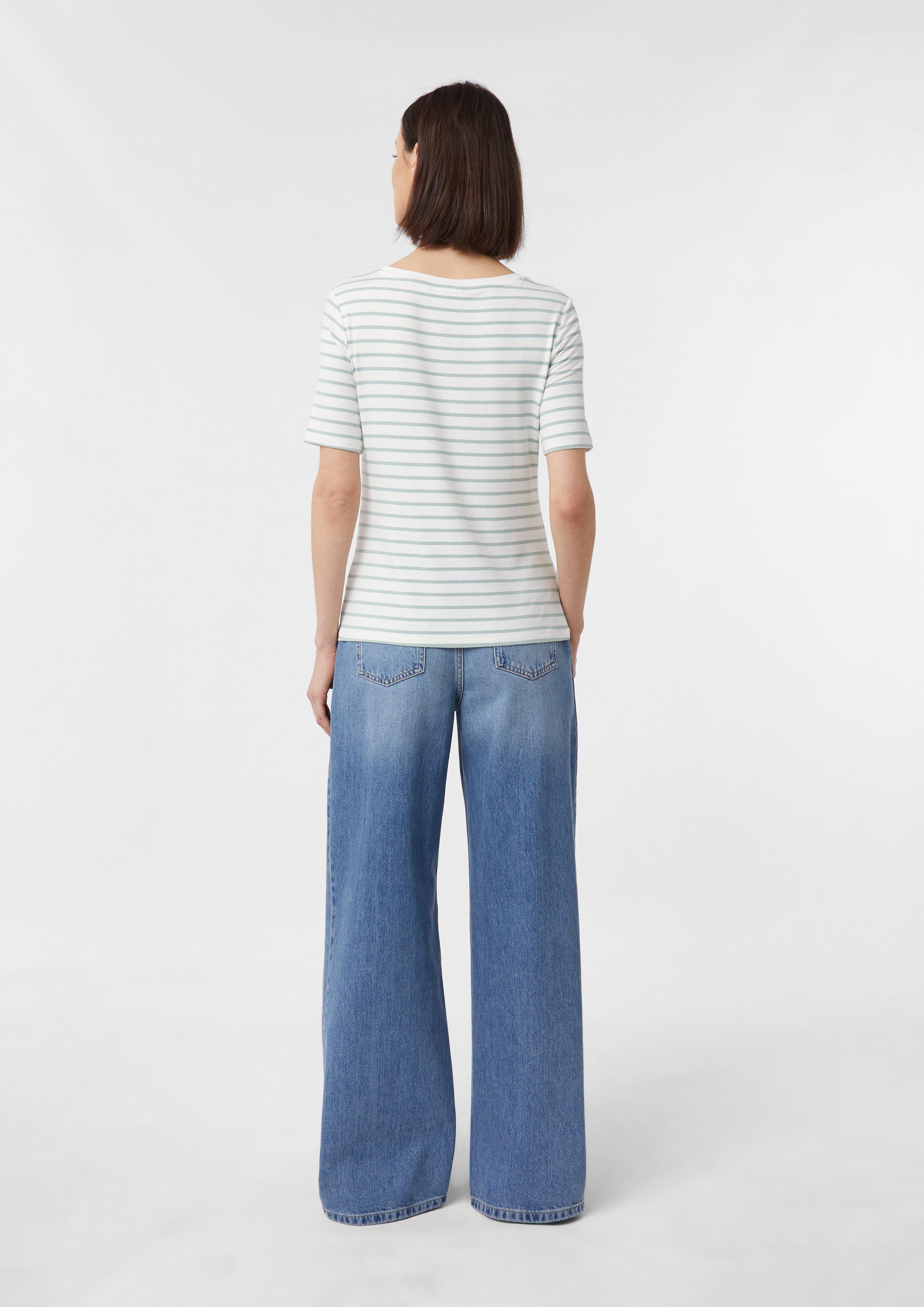 T-Shirt in 62G0 & 99G0