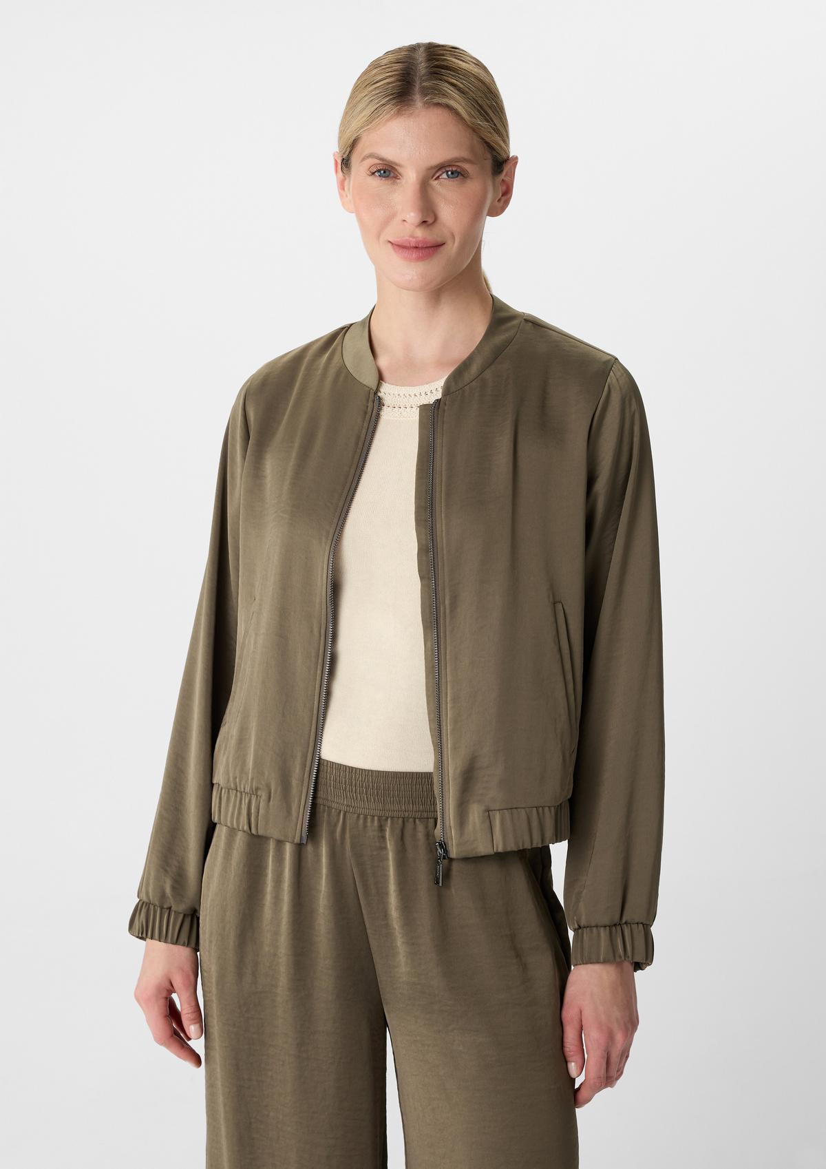 Illustration De La Belle Femme D'affaires Ao-américaine PDG En