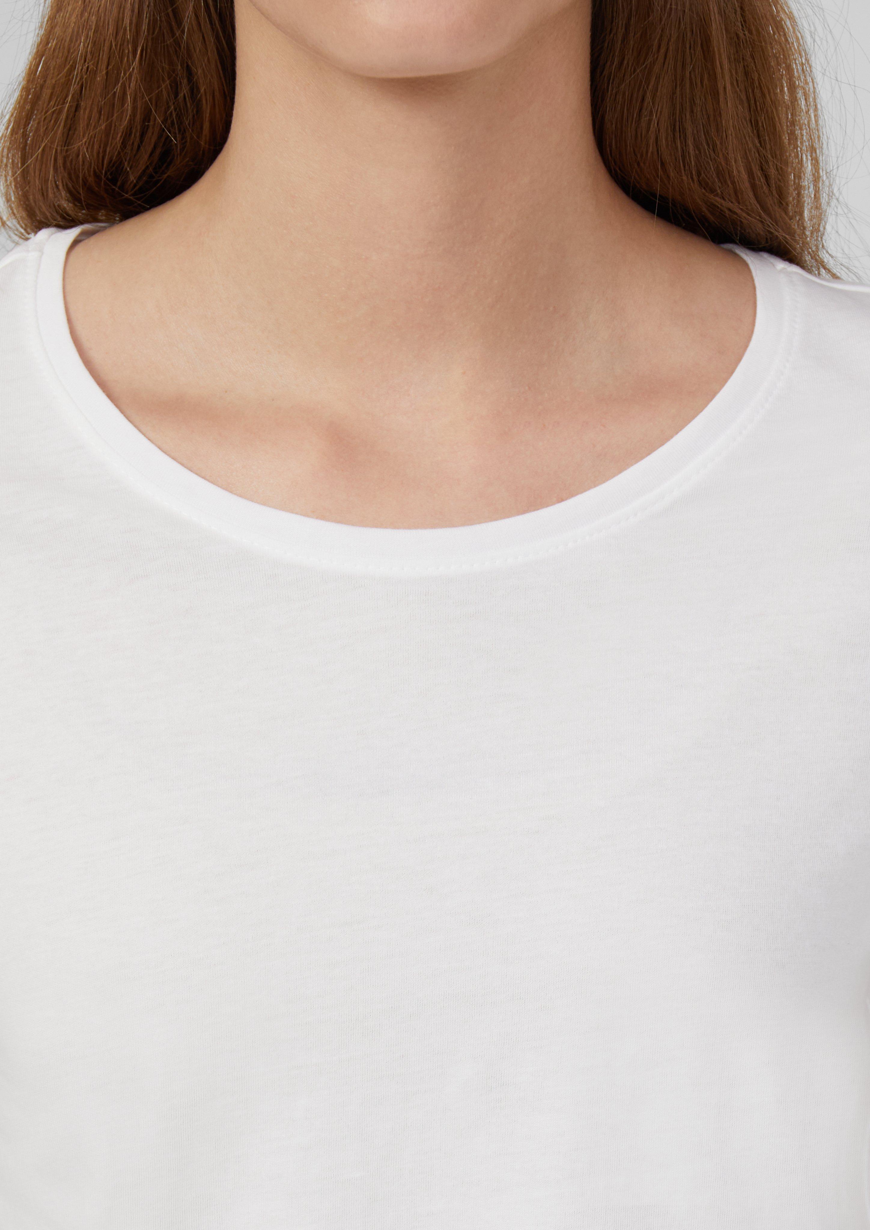 T-Shirt in 0100, 3902, 9999 & 5527