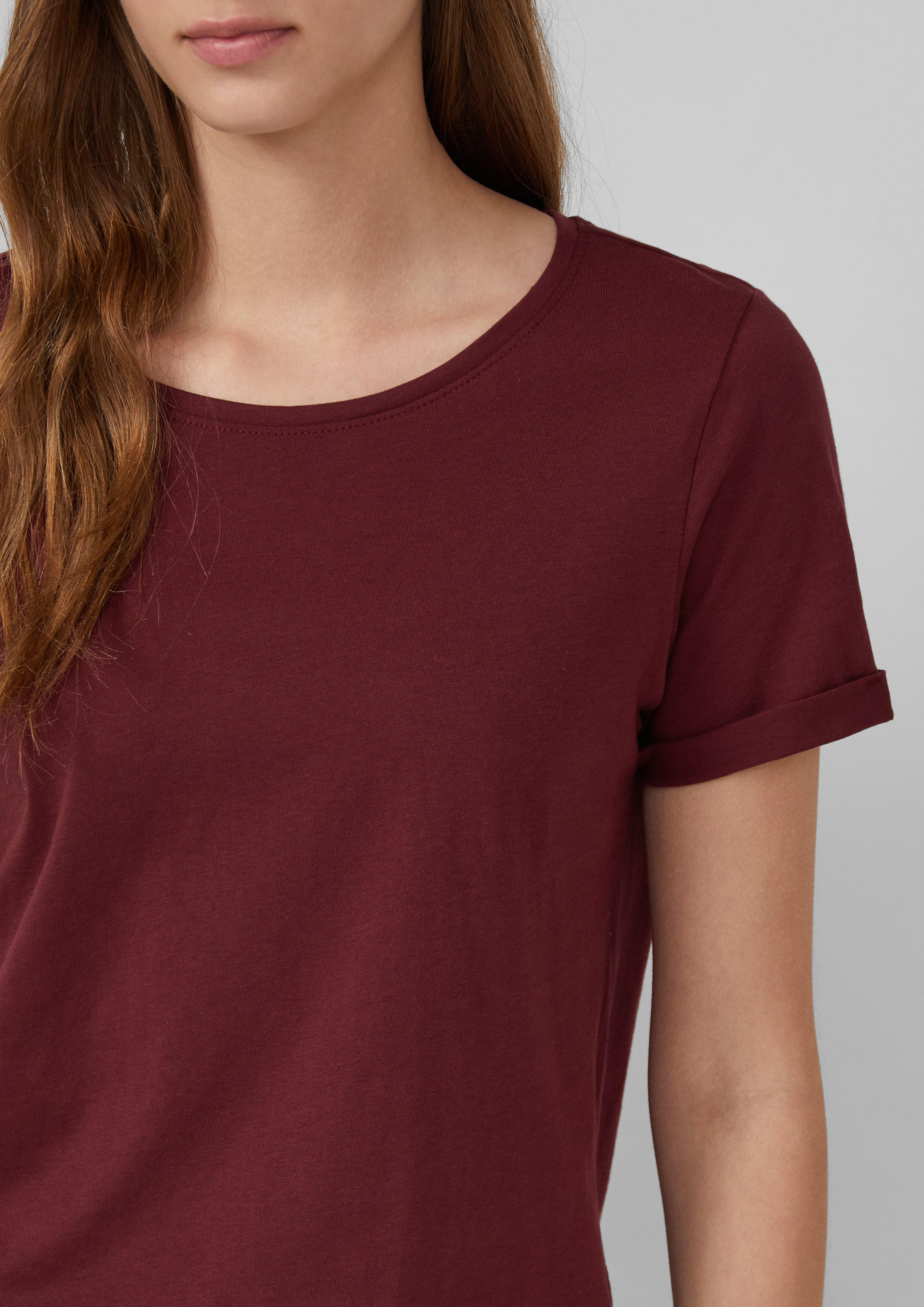 T-shirt in 3902, 0100, 9999 & 5527