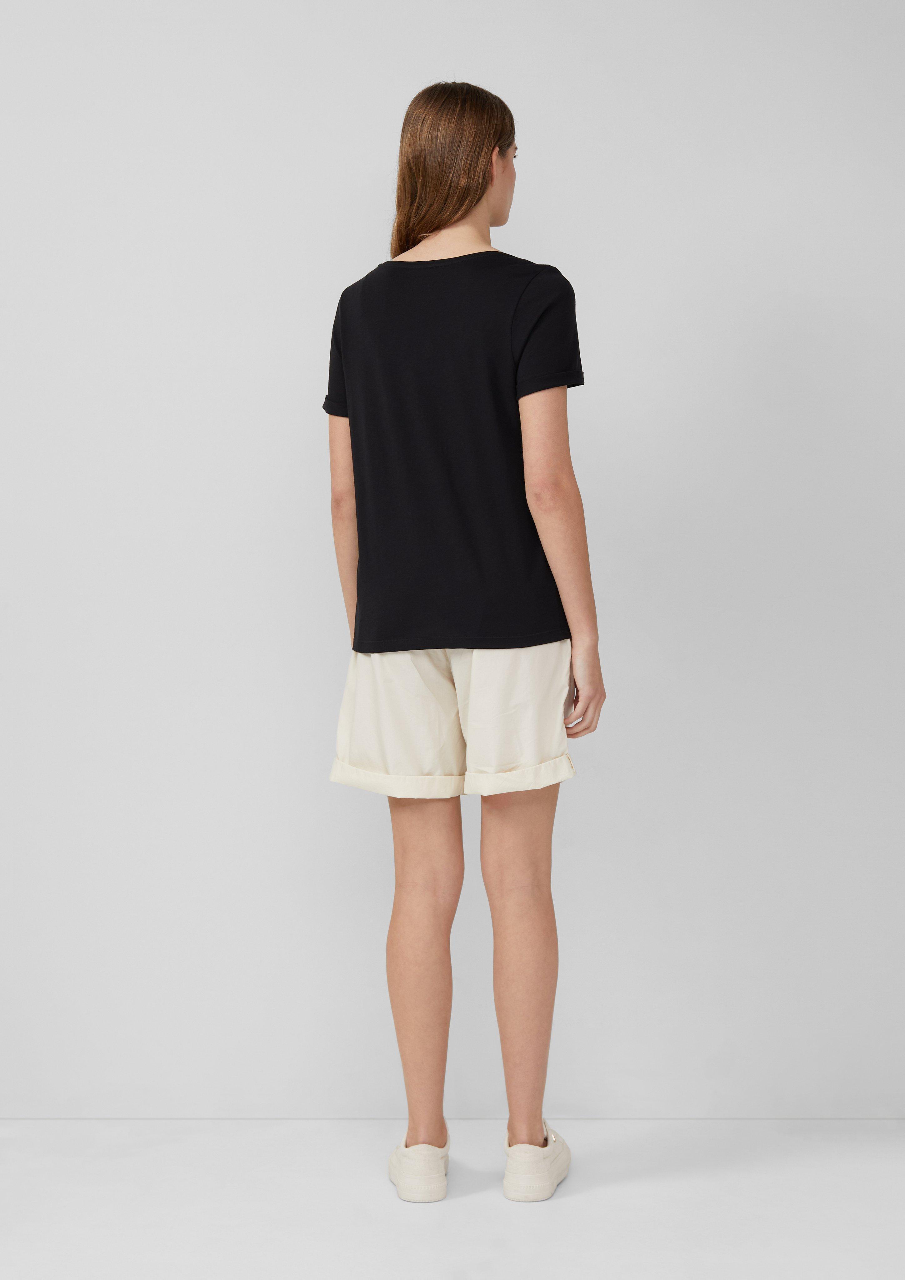 T-Shirt in 9999, 0100, 3902 & 5527