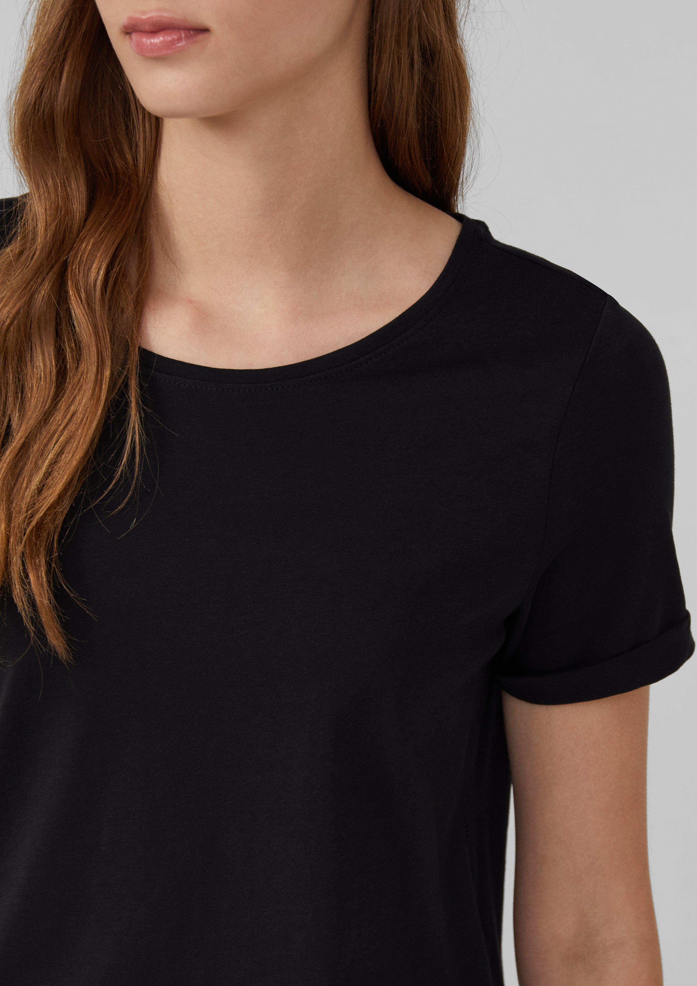 T-Shirt in 9999, 0100, 3902 & 5527