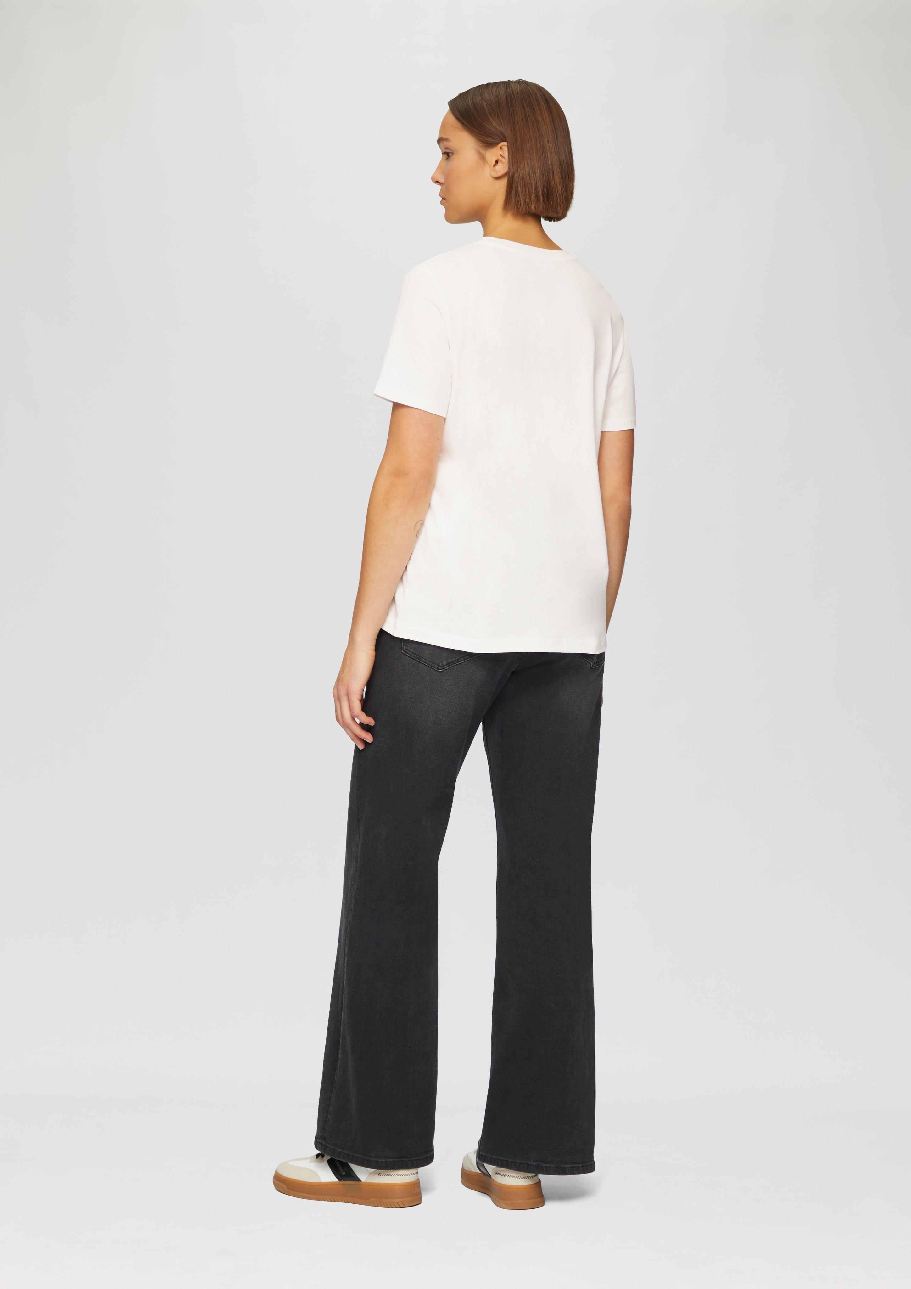 T-Shirt in 02D0, 99D1, 99D0 & 02D1