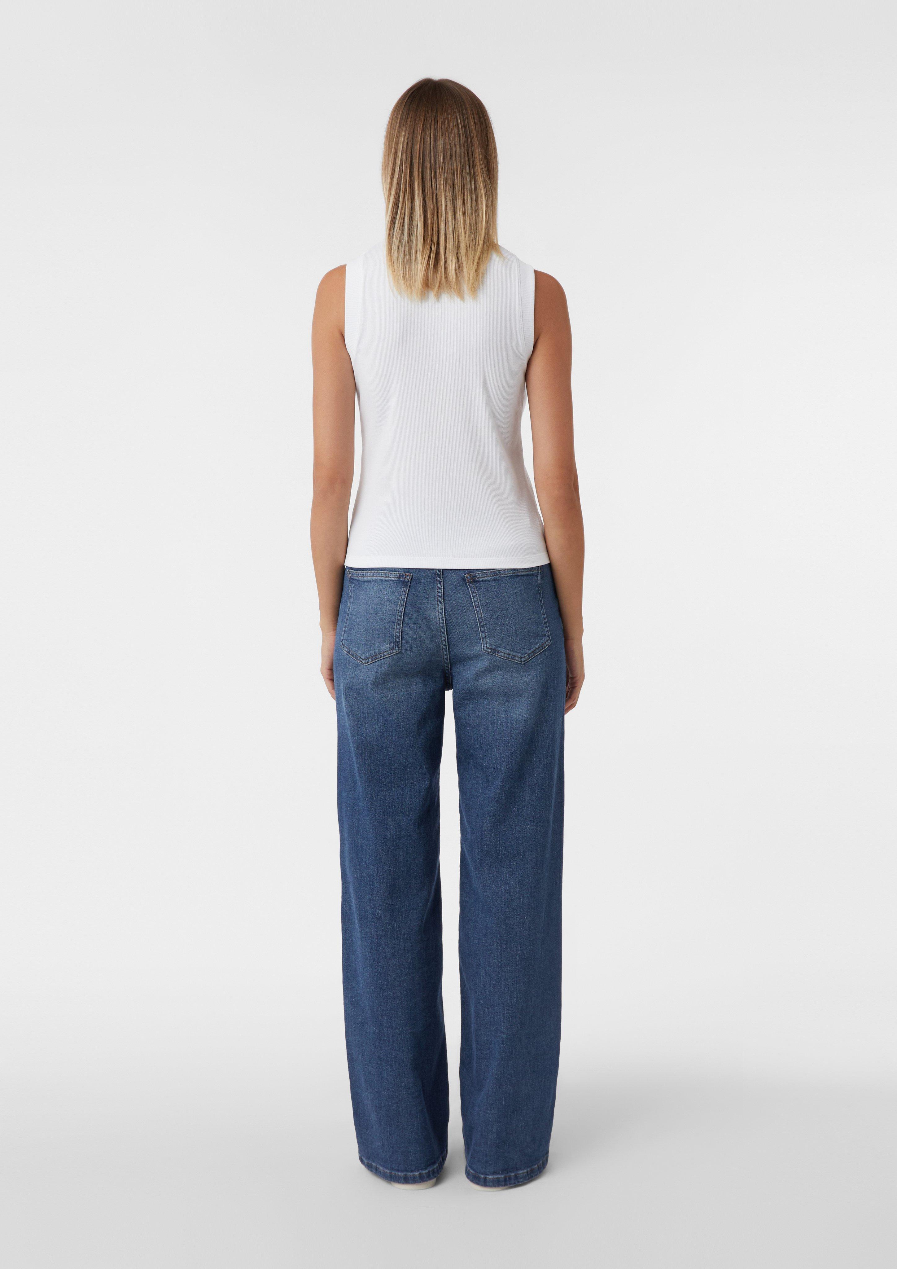 T-Shirt in 0100 & 9999