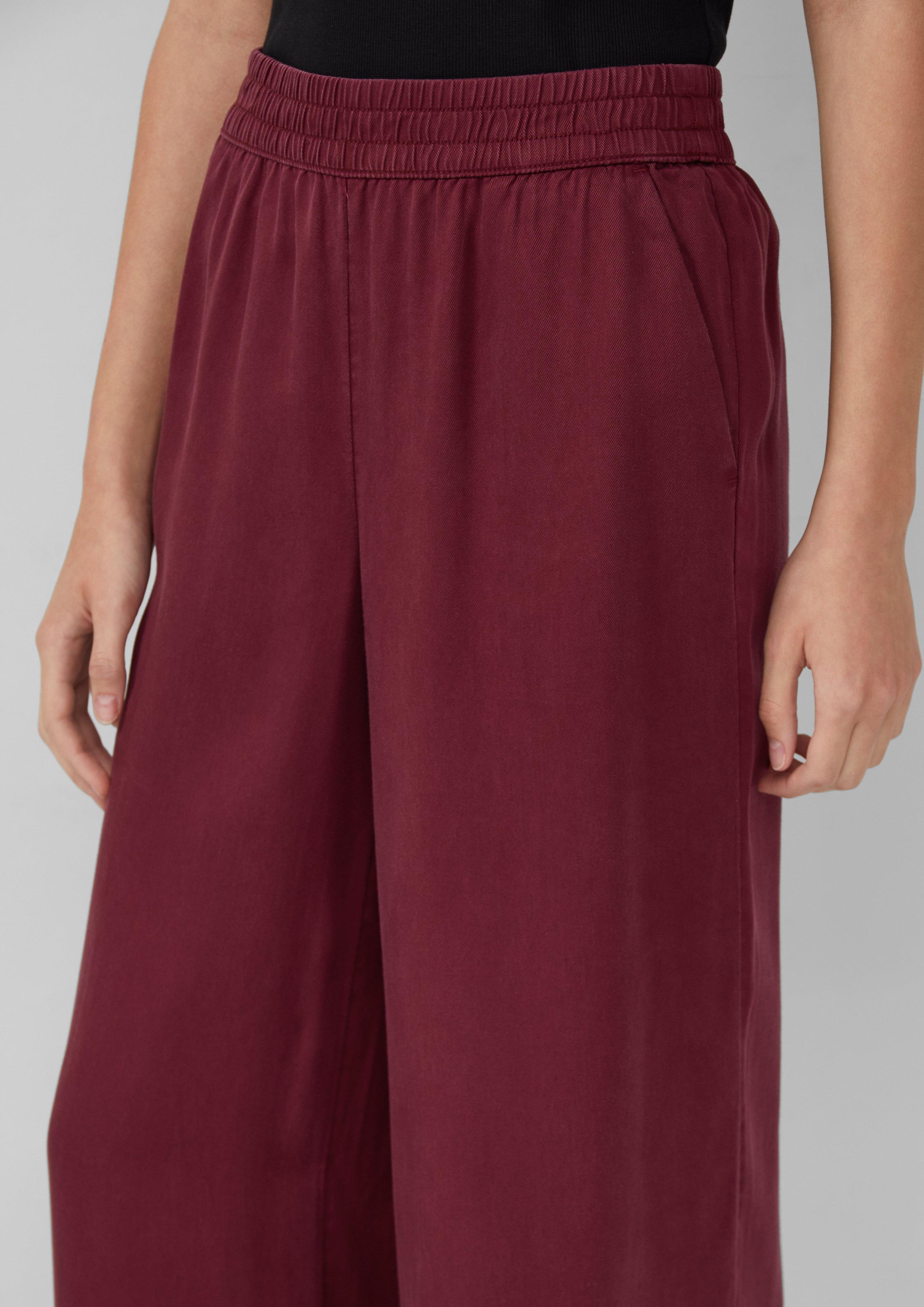 Broek in 3902 & 9999