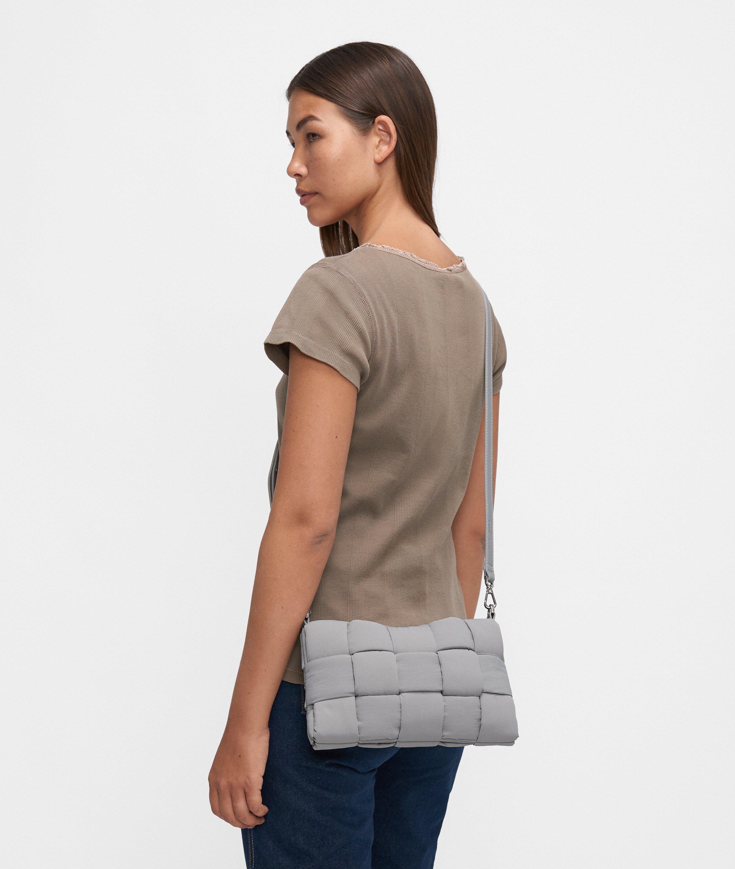 LIEBESKIND BERLIN Nylon Bo Crossbody S