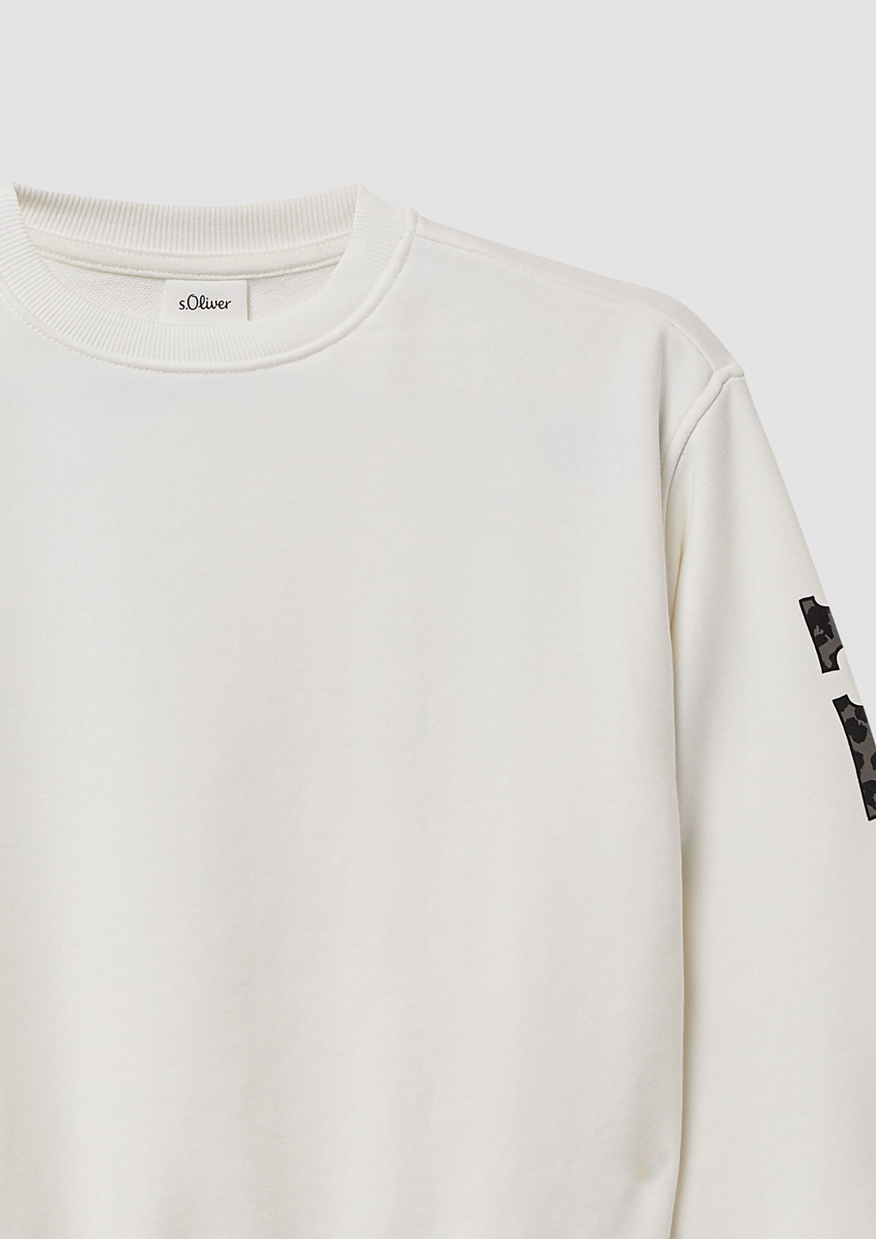 Sweatshirt in 0210 & 9999