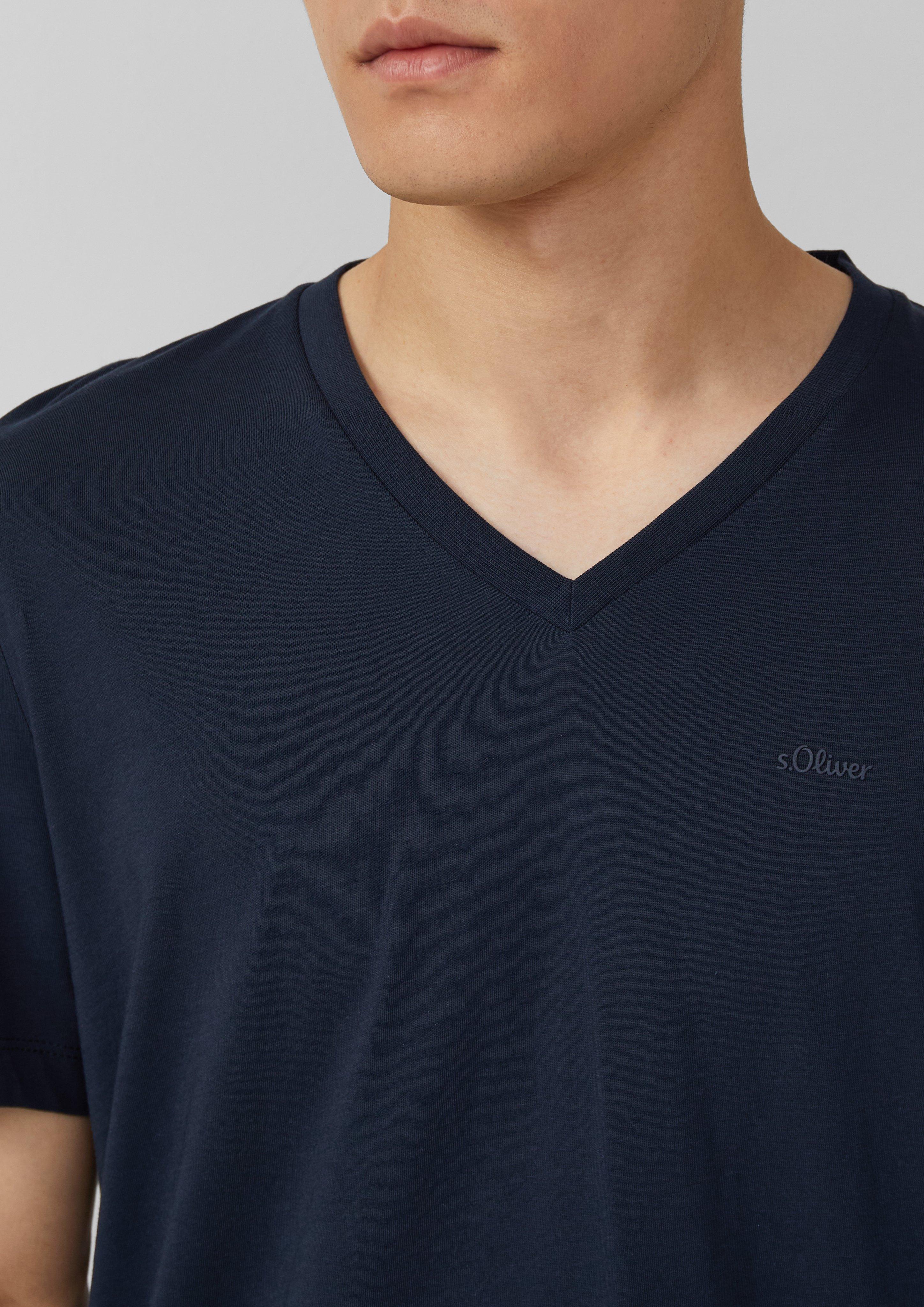 T-shirt in 5978, 0100, 7953, 9573, 5026, 7301, 9999 & 5527