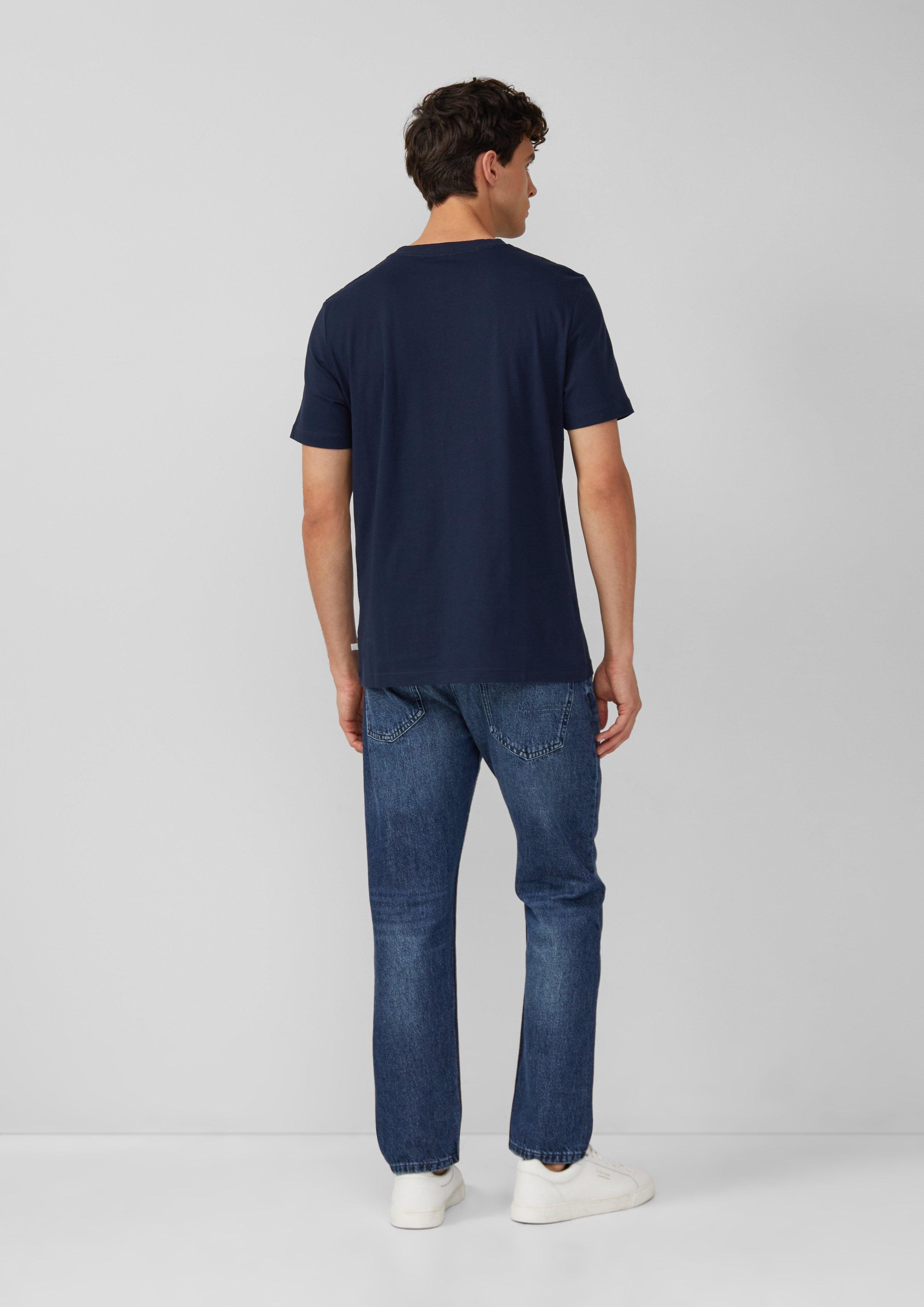 T-shirt in 59D1, 73D1, 50D1, 95D2, 73D2, 50D2, 01D1, 55D2, 55D1, 01D2, 79D1 & 79D2