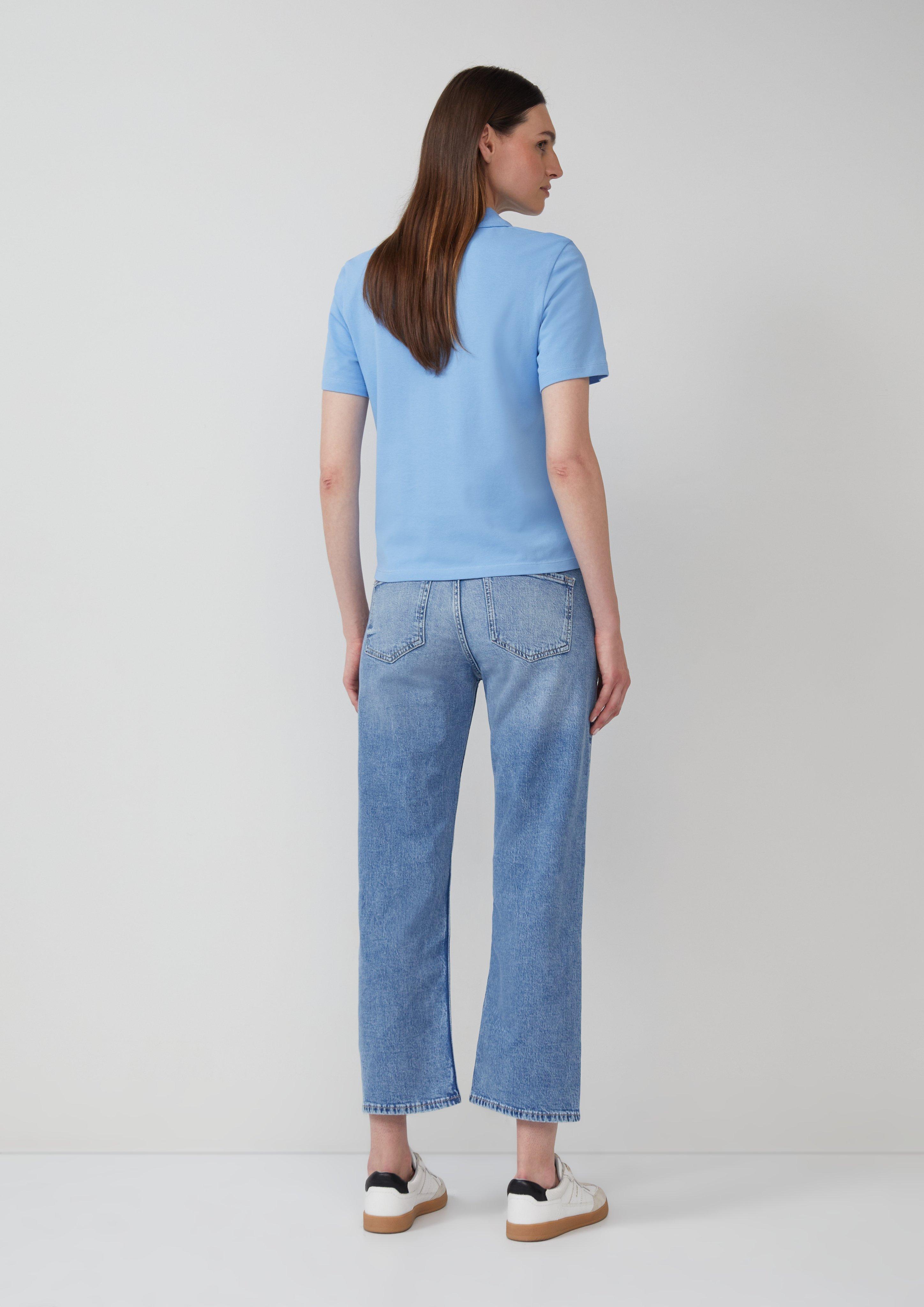 T-Shirt in 5141, 0210, 59G7 & 51G7