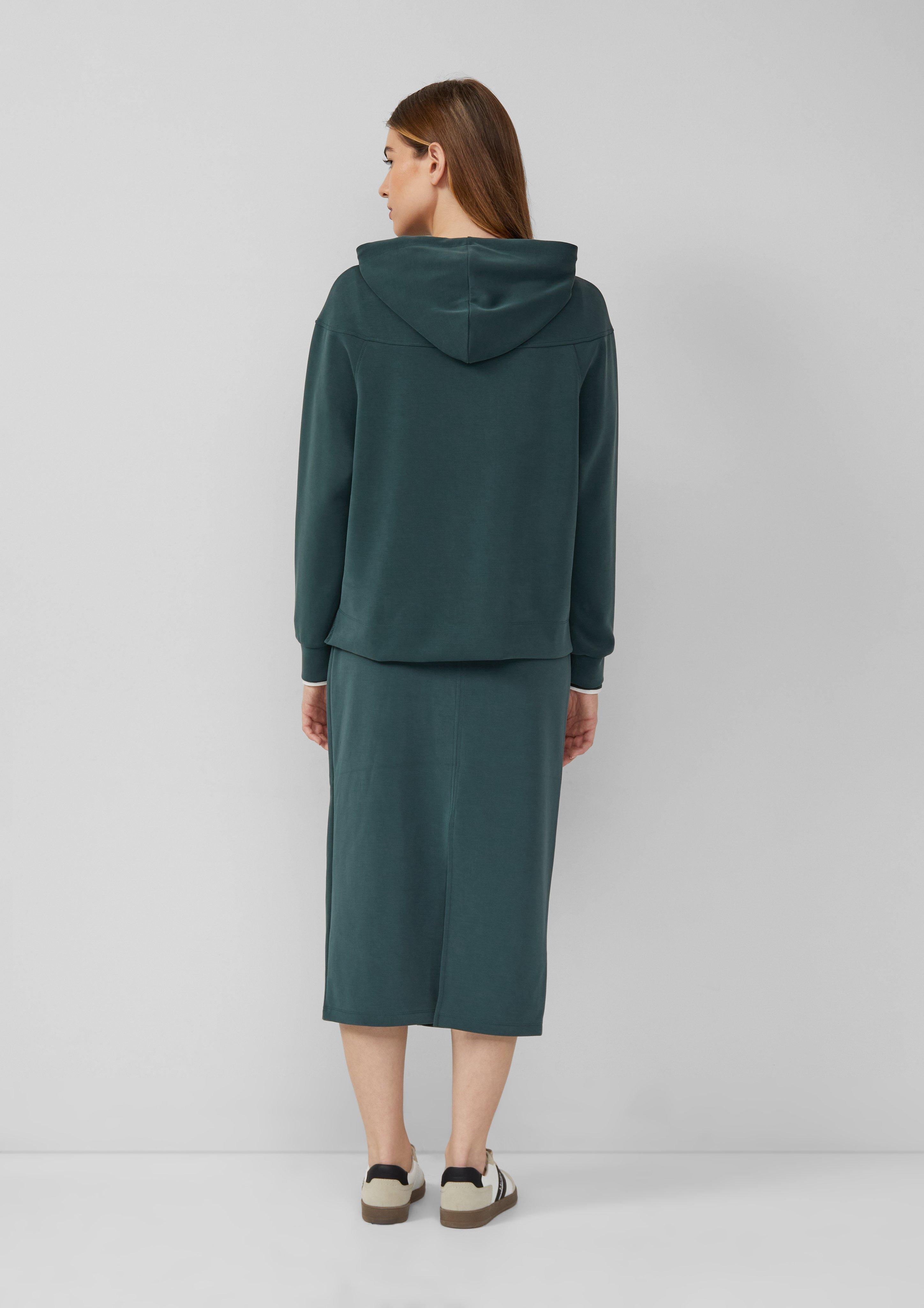 Sweatshirt in 6933, 0805, 3902 & 9999