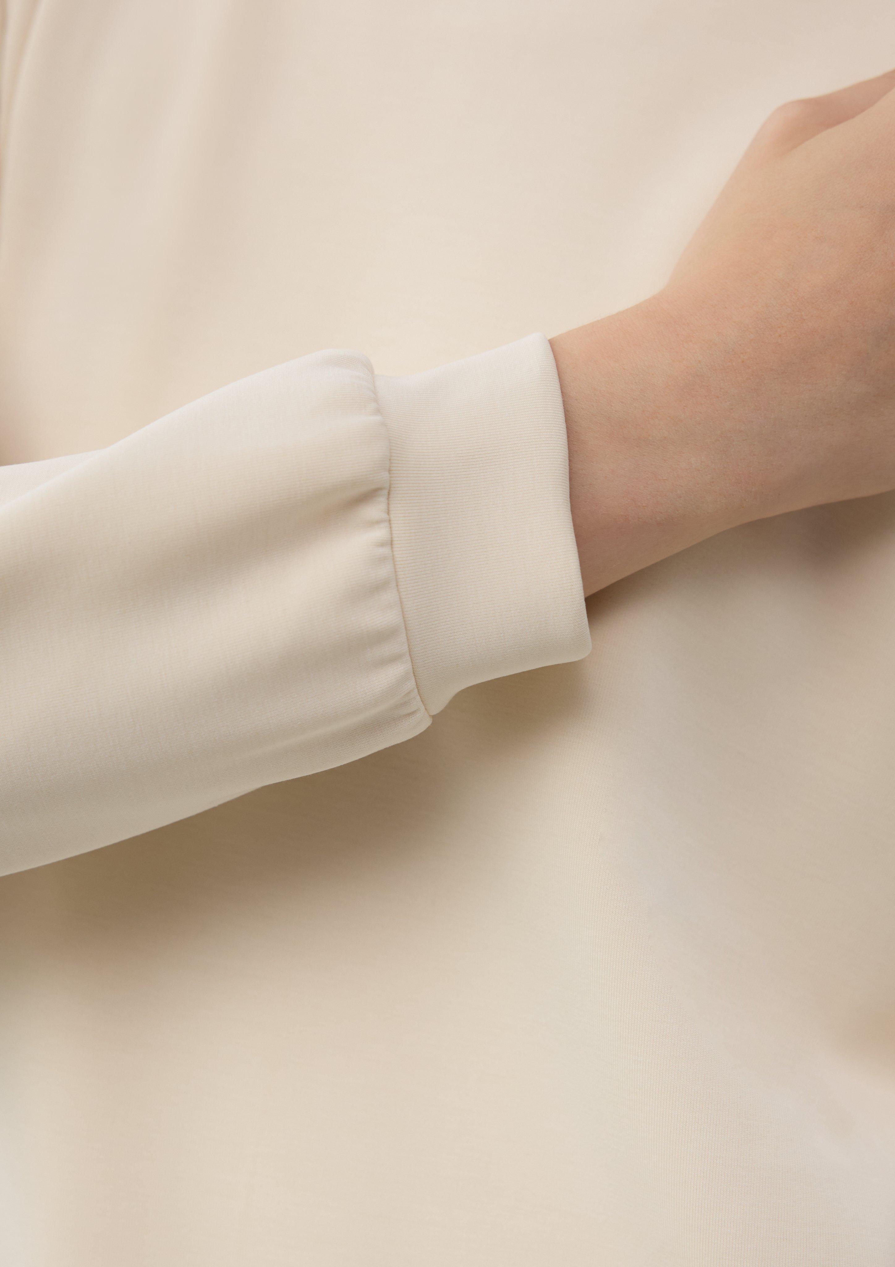 Sweat-shirt in 0805, 3902, 6933 & 9999