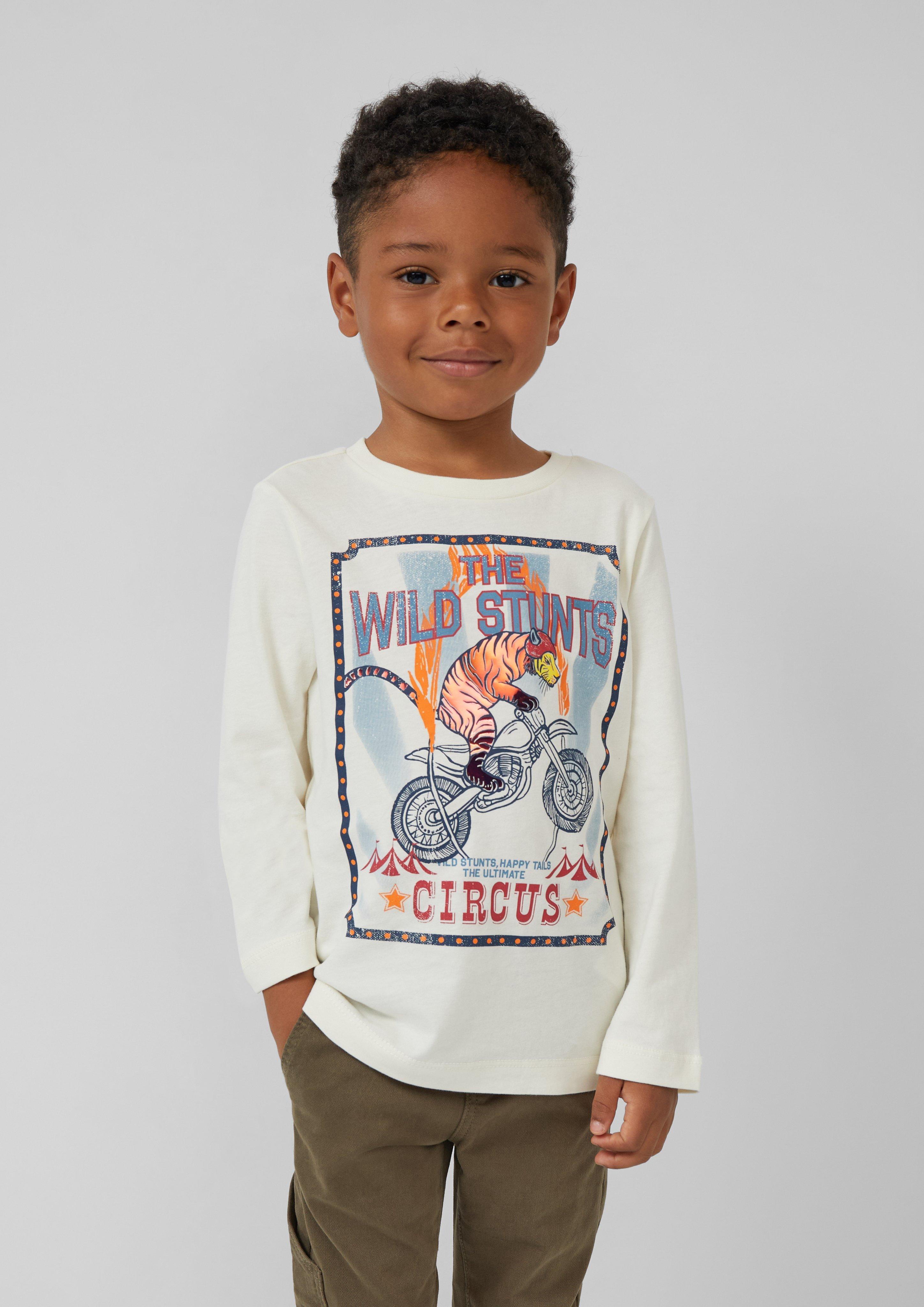 T-shirt in 9001, 5470 & 3407