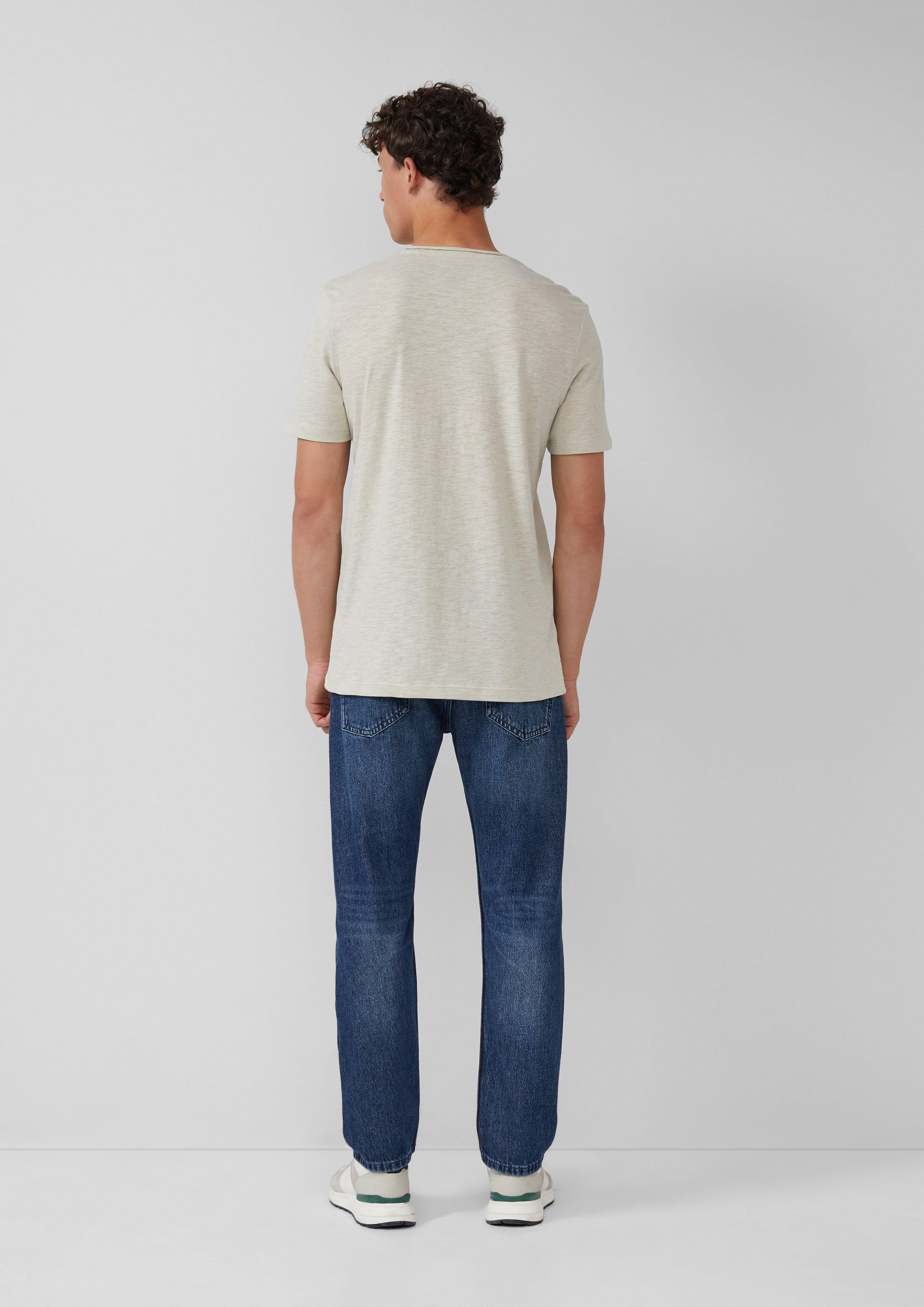 T-shirt in 01D1, 50D2, 73D1, 95D1, 01D2, 59D2, 59D1, 55D1, 79D2 & 99D2