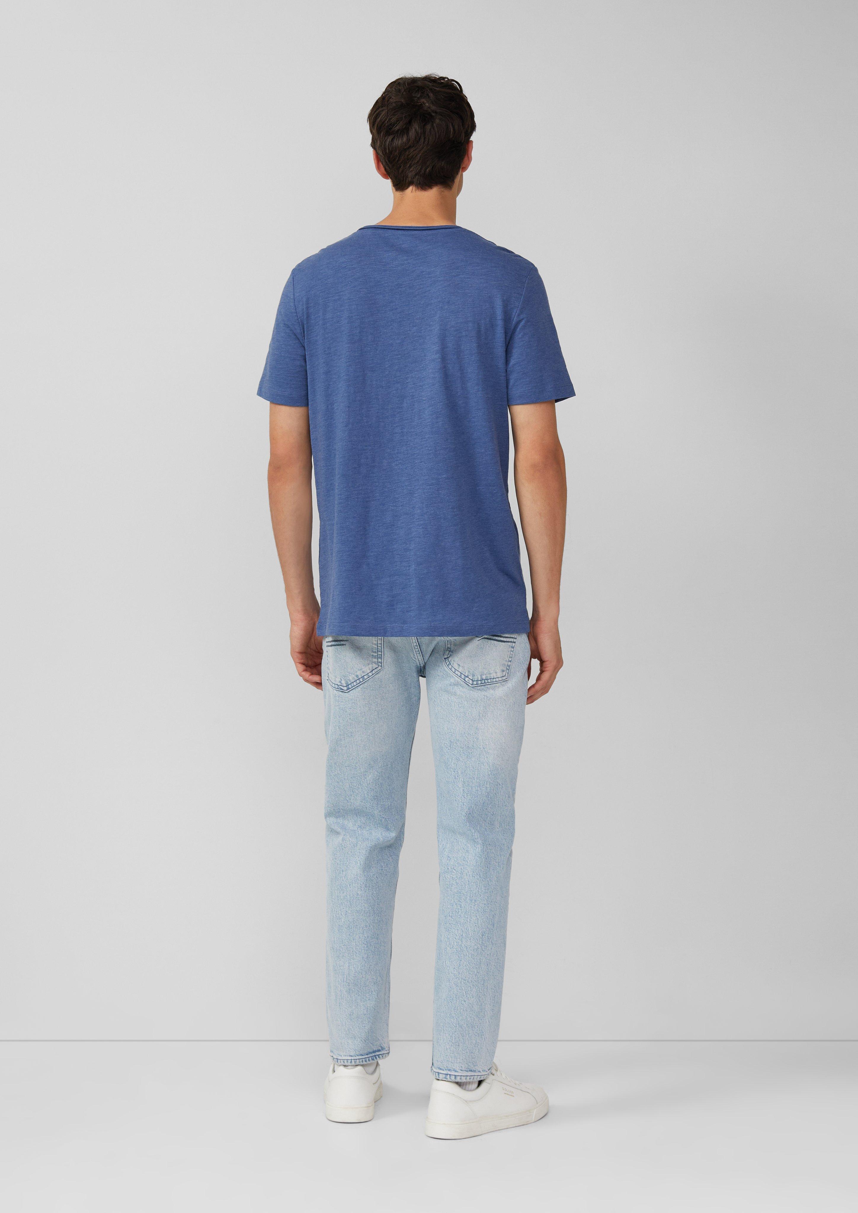 T-Shirt in 55D1, 50D2, 73D1, 95D1, 01D2, 59D2, 59D1, 01D1, 79D2 & 99D2