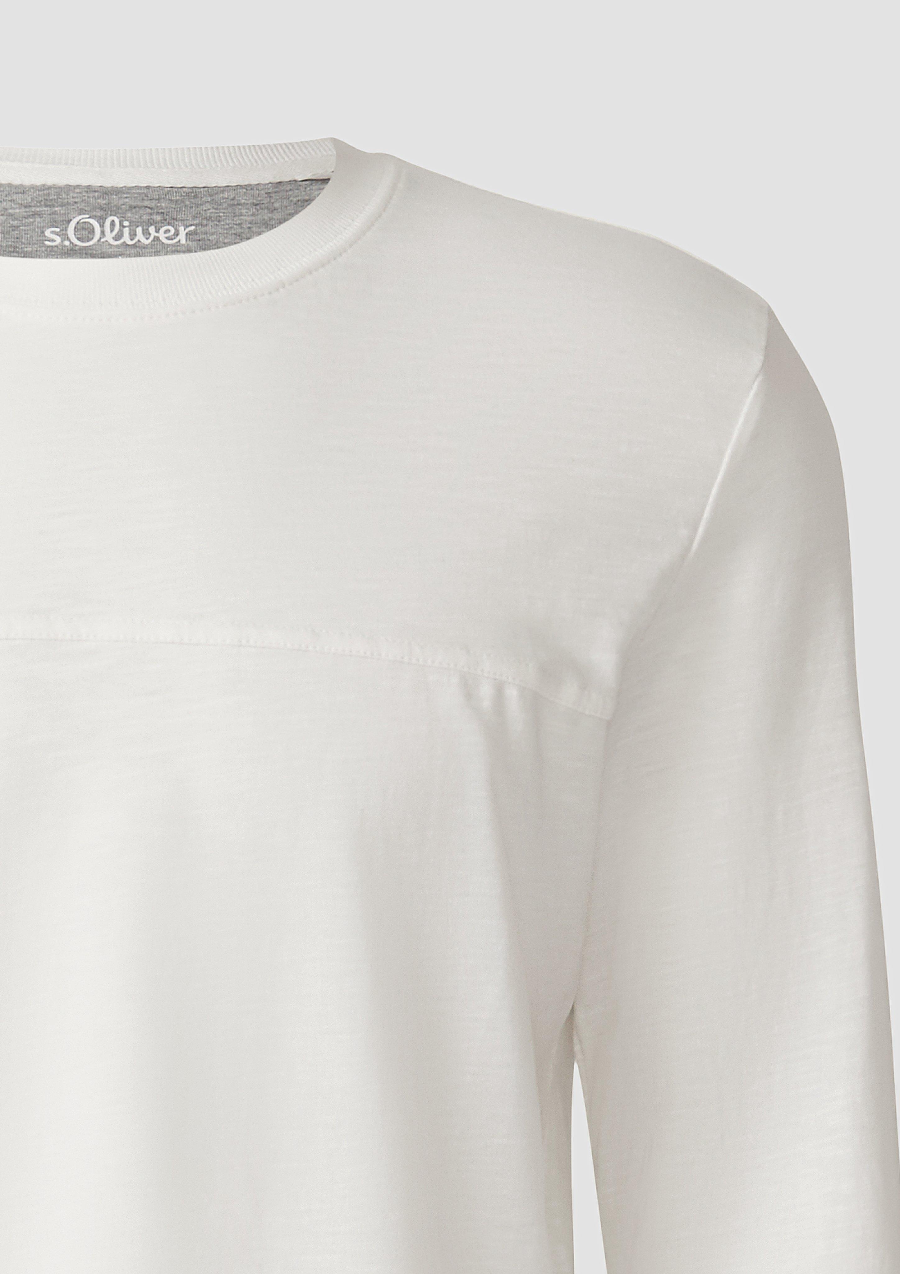 T-shirt in 0120, 9508 & 5826