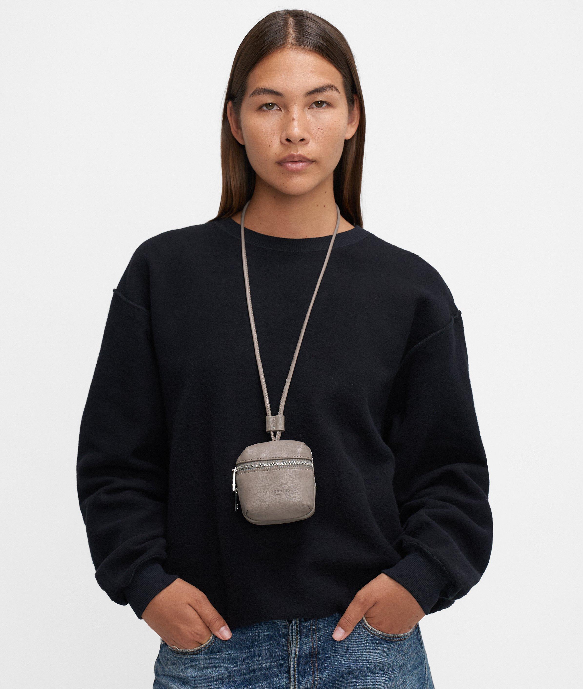 Pouch key ring in brown & black