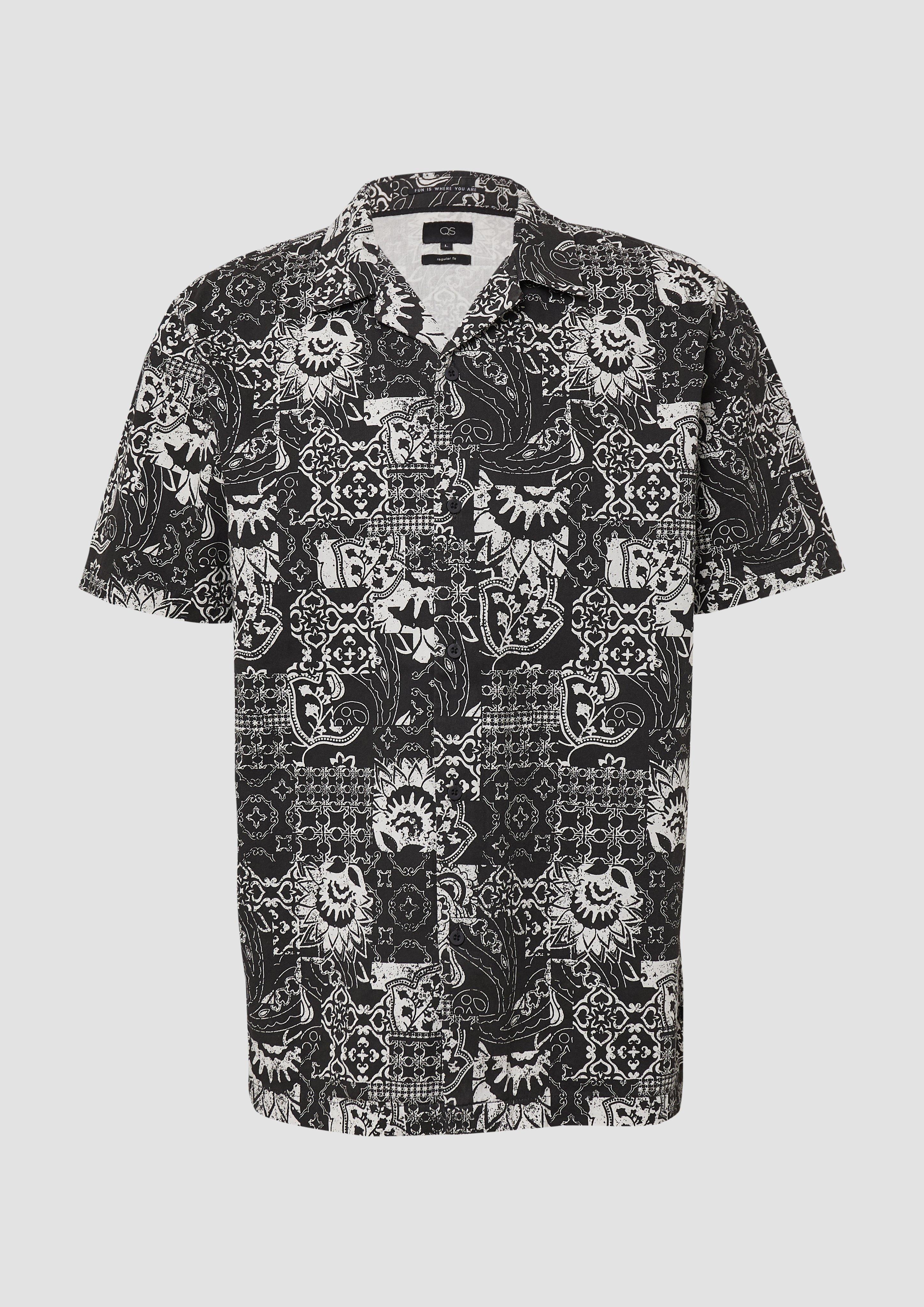 QS - Resort Fit: Baumwollhemd mit All-over-Print, Herren, schwarz
