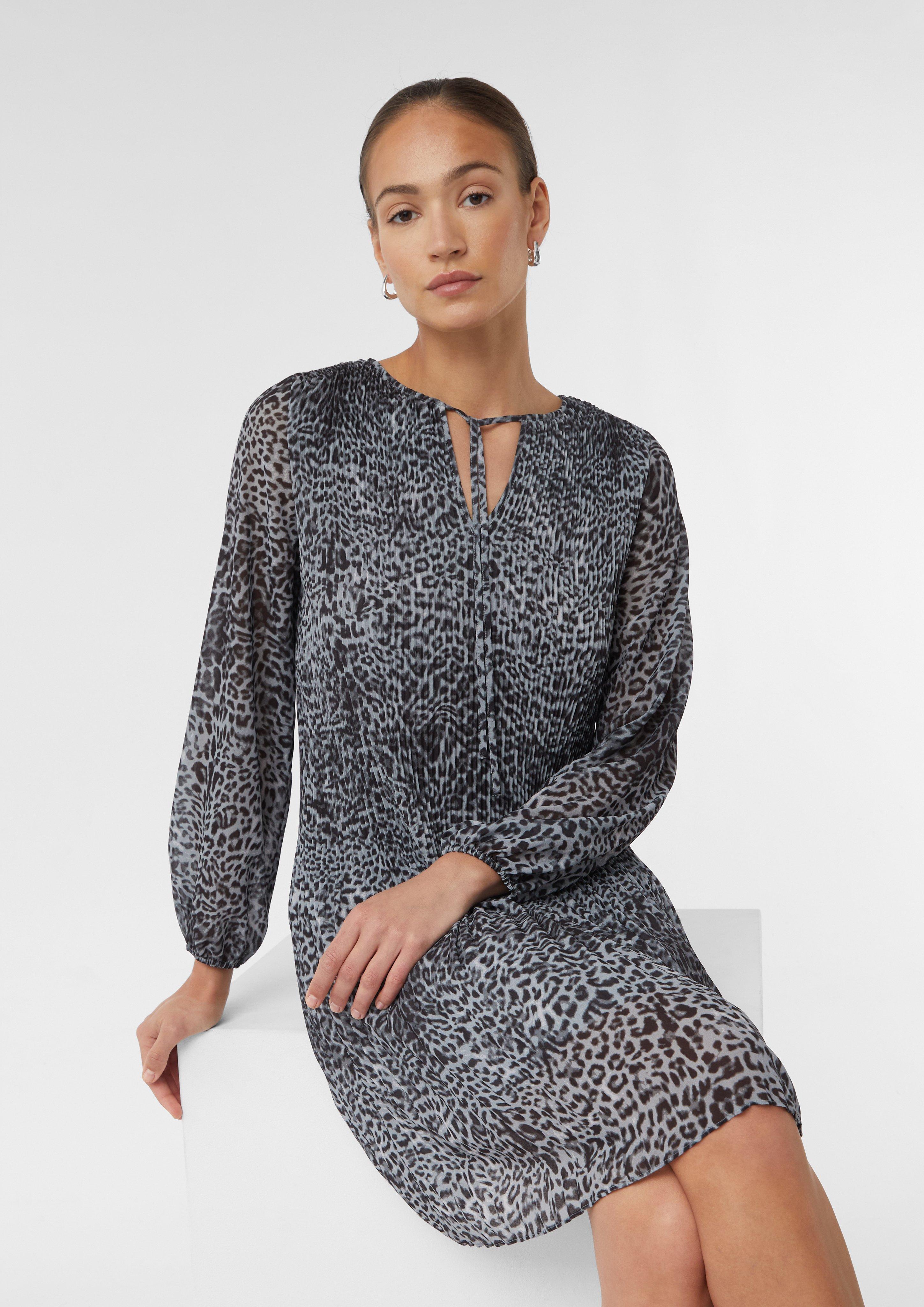 Kleid in 99A0 & 99B1